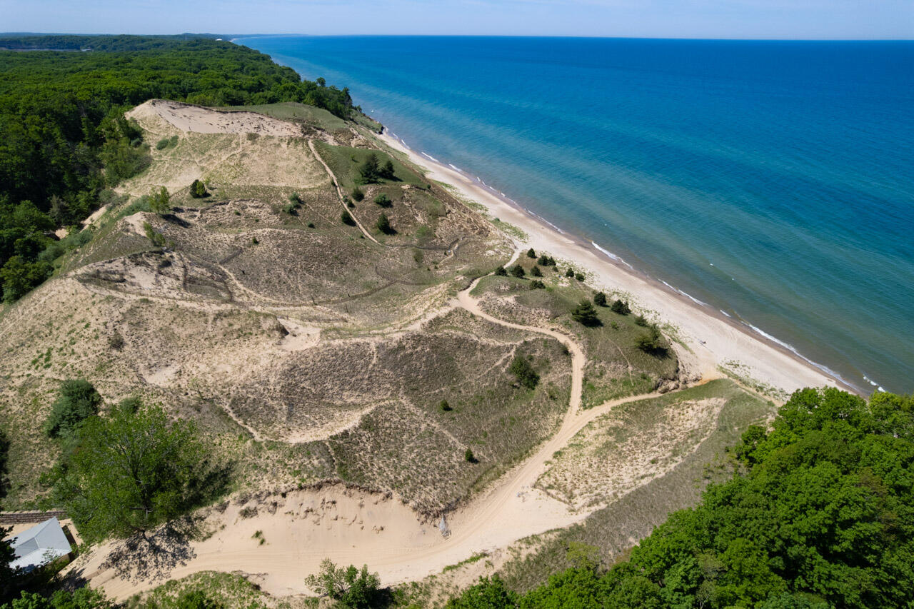77625 Michigan Avenue South Haven MI 49090