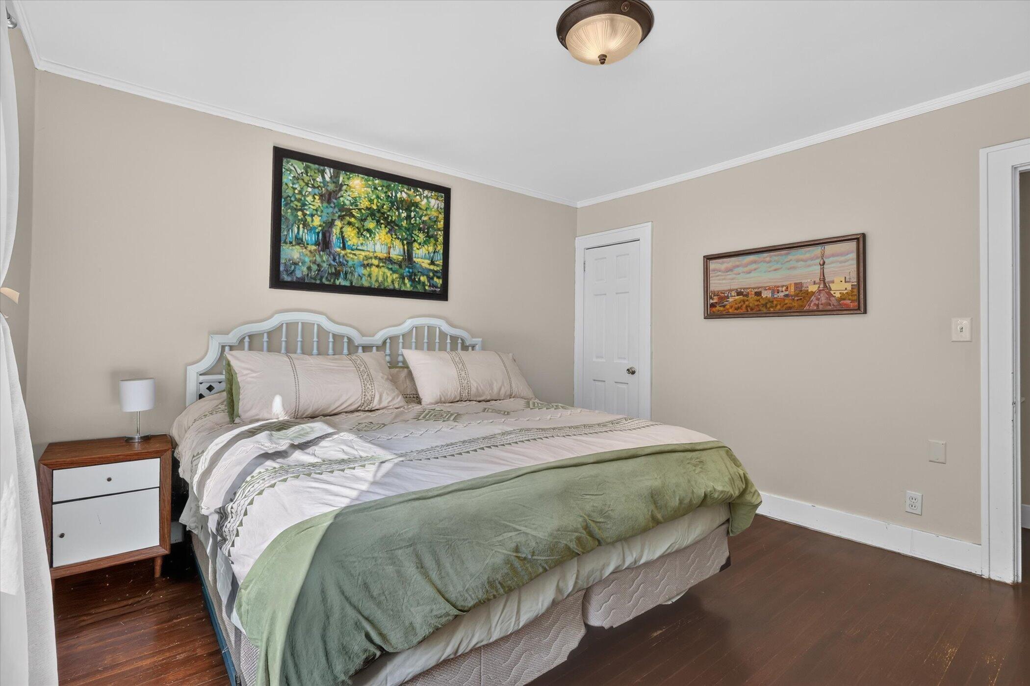328 Glenhaven Avenue NW Grand Rapids MI 49504