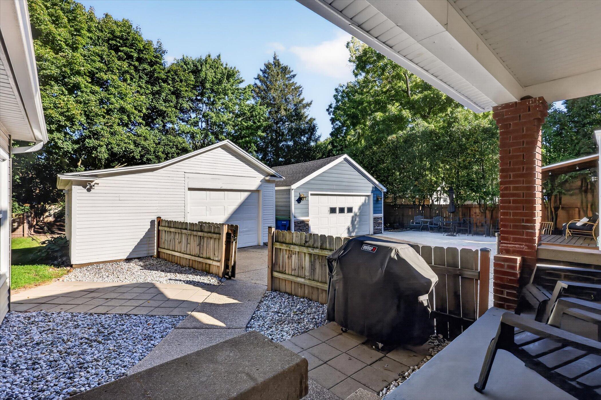 328 Glenhaven Avenue NW Grand Rapids MI 49504
