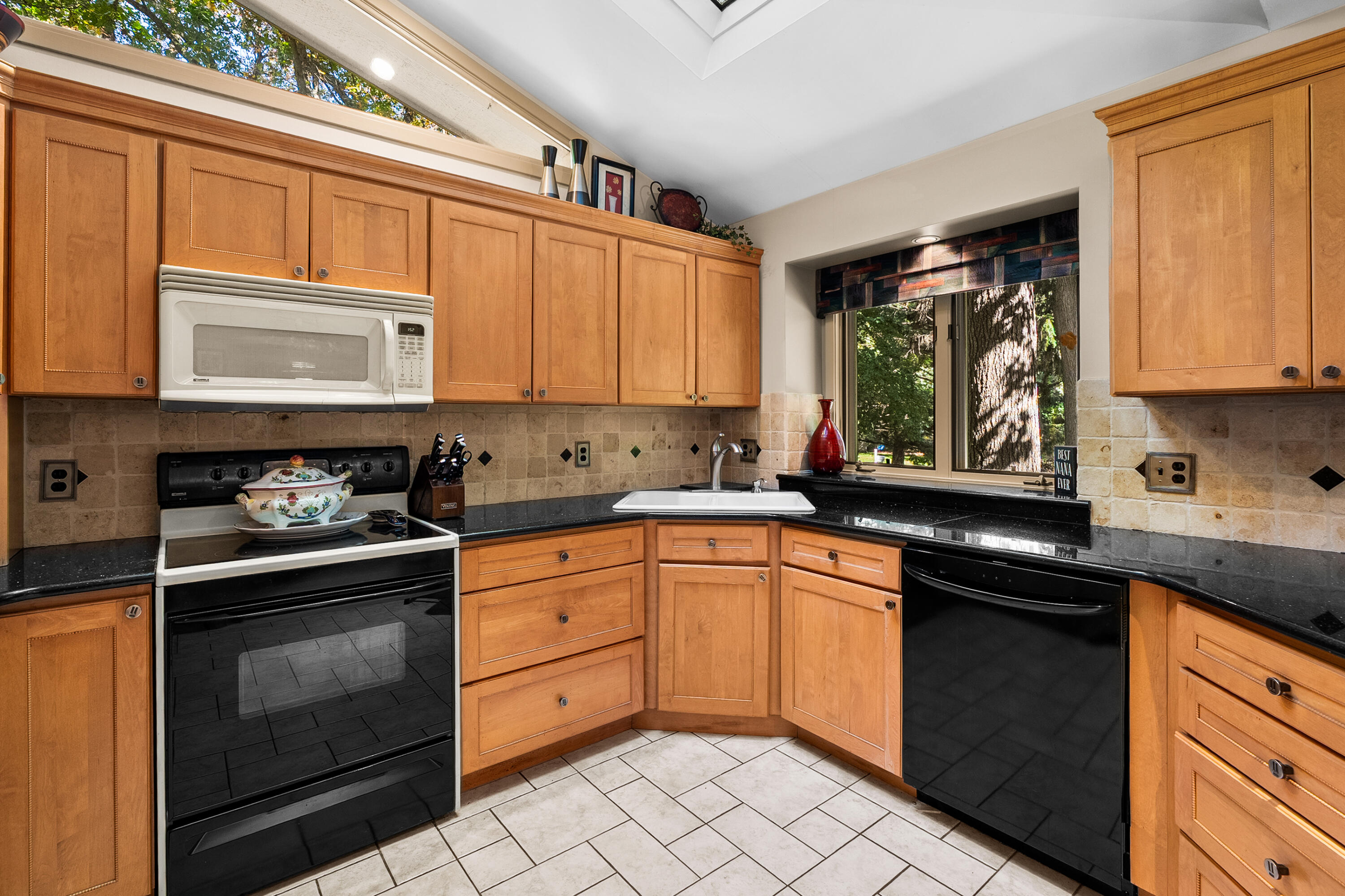 5062 Colony Woods Drive Kalamazoo MI 49009