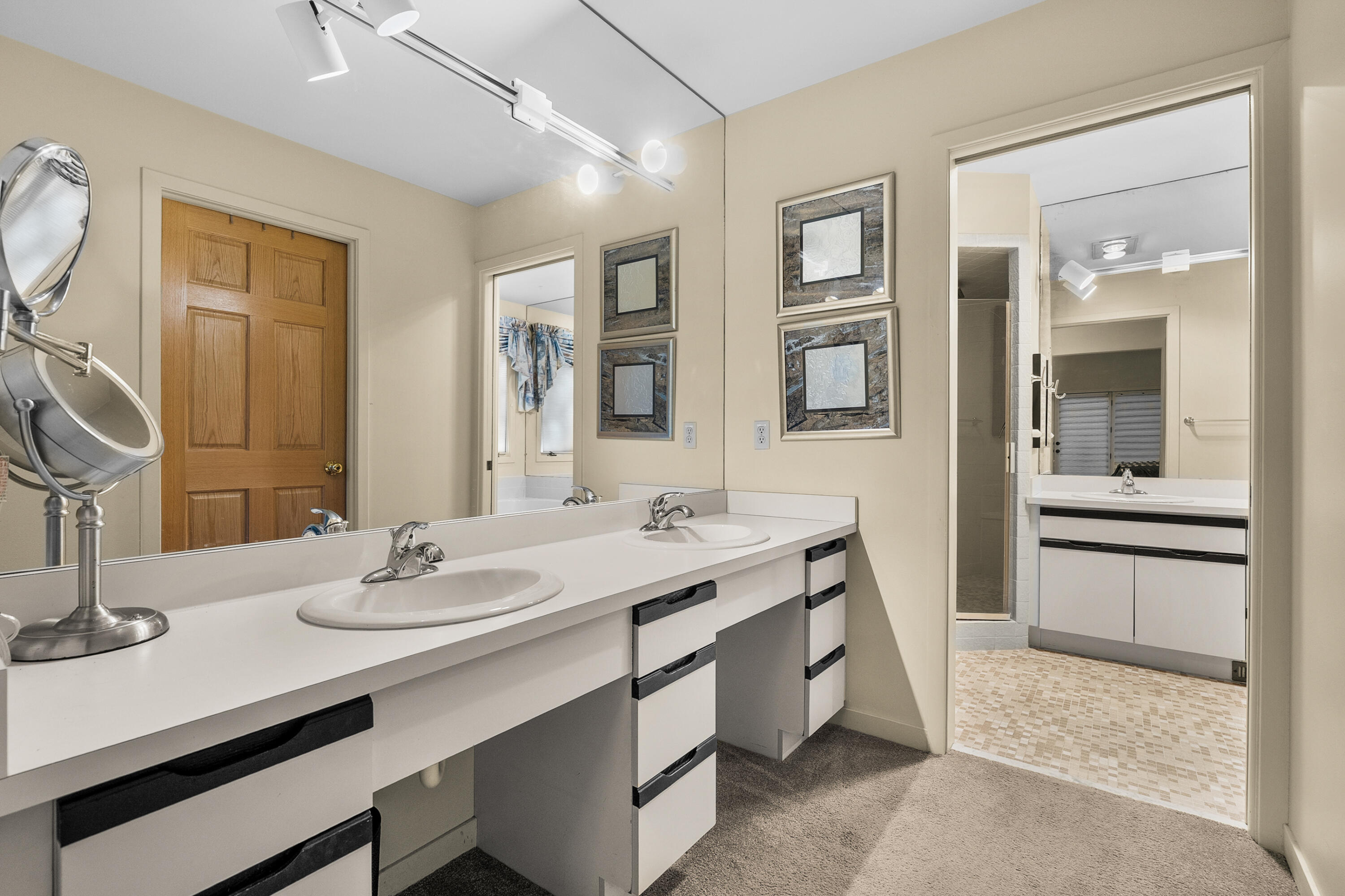 5062 Colony Woods Drive Kalamazoo MI 49009