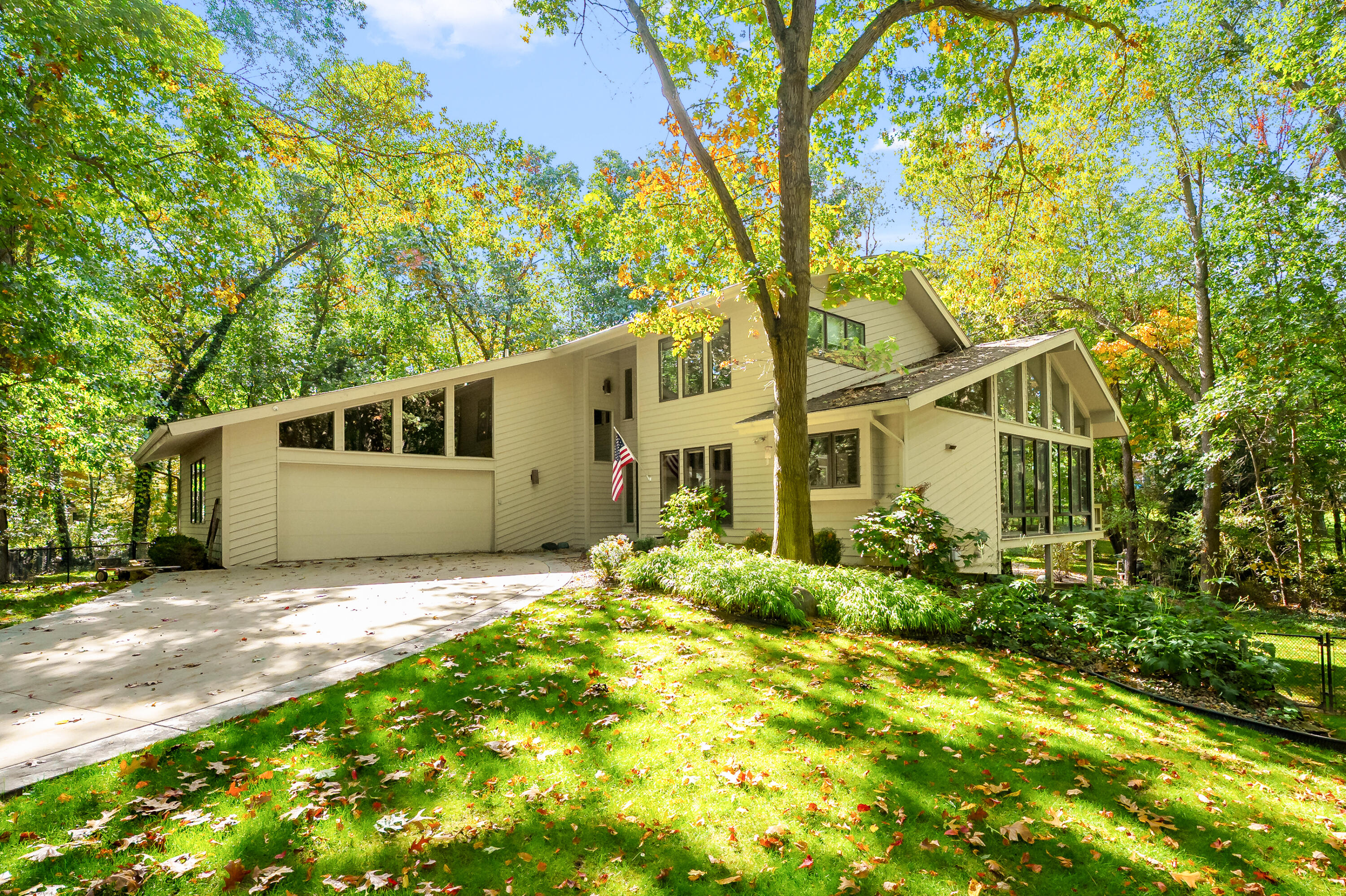 5062 Colony Woods Drive Kalamazoo MI 49009