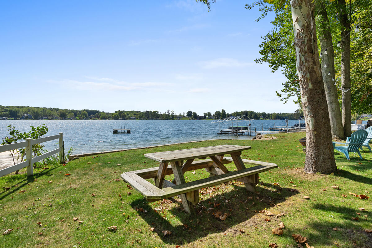 2529 Miner Lake Drive Allegan MI 49010