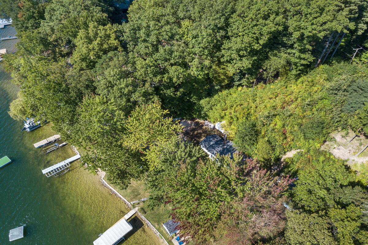 2529 Miner Lake Drive Allegan MI 49010