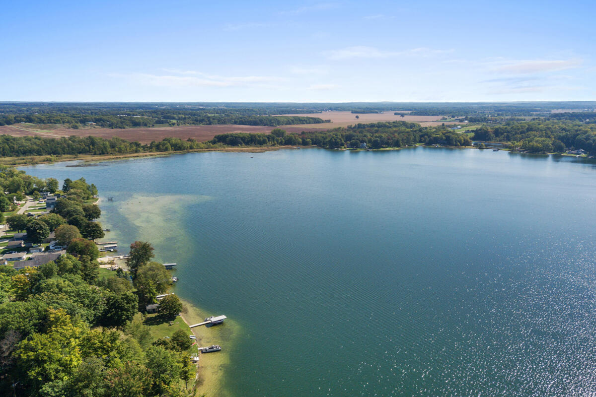 2529 Miner Lake Drive Allegan MI 49010