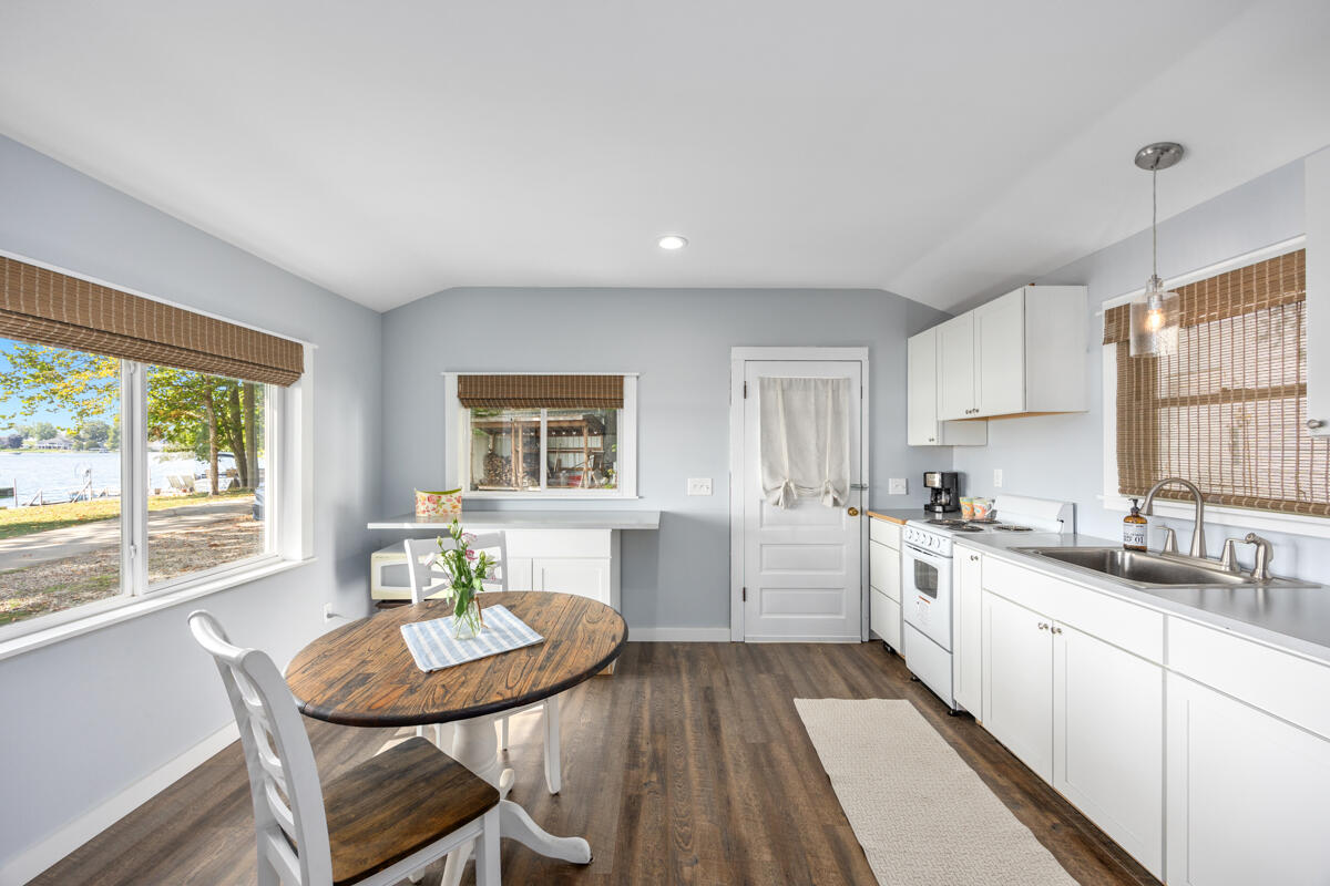 2529 Miner Lake Drive Allegan MI 49010