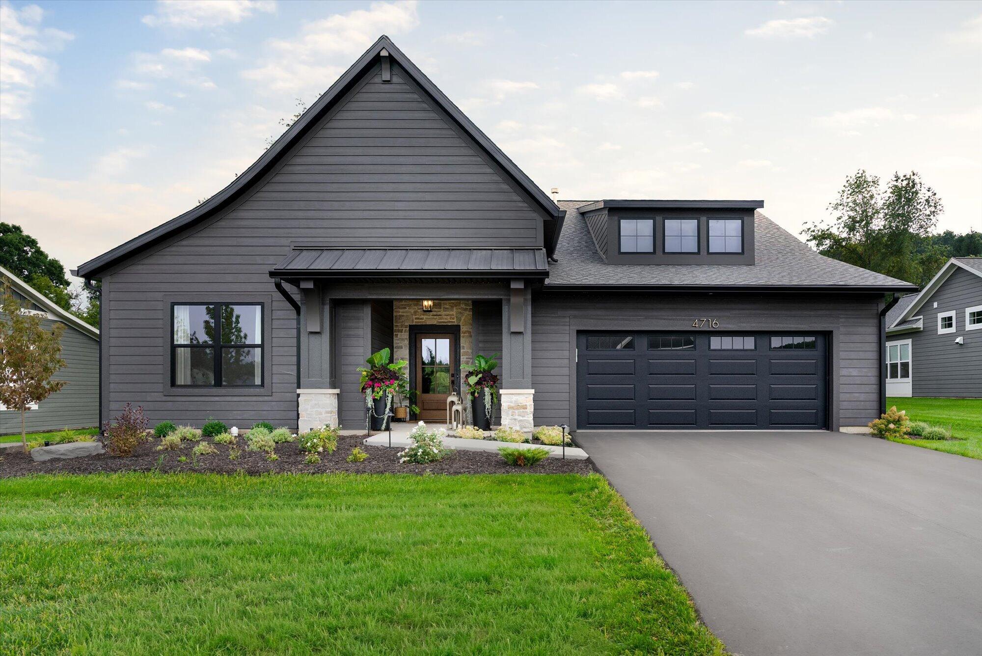 4704 Knapp Bluff Drive NE Grand Rapids MI 49525