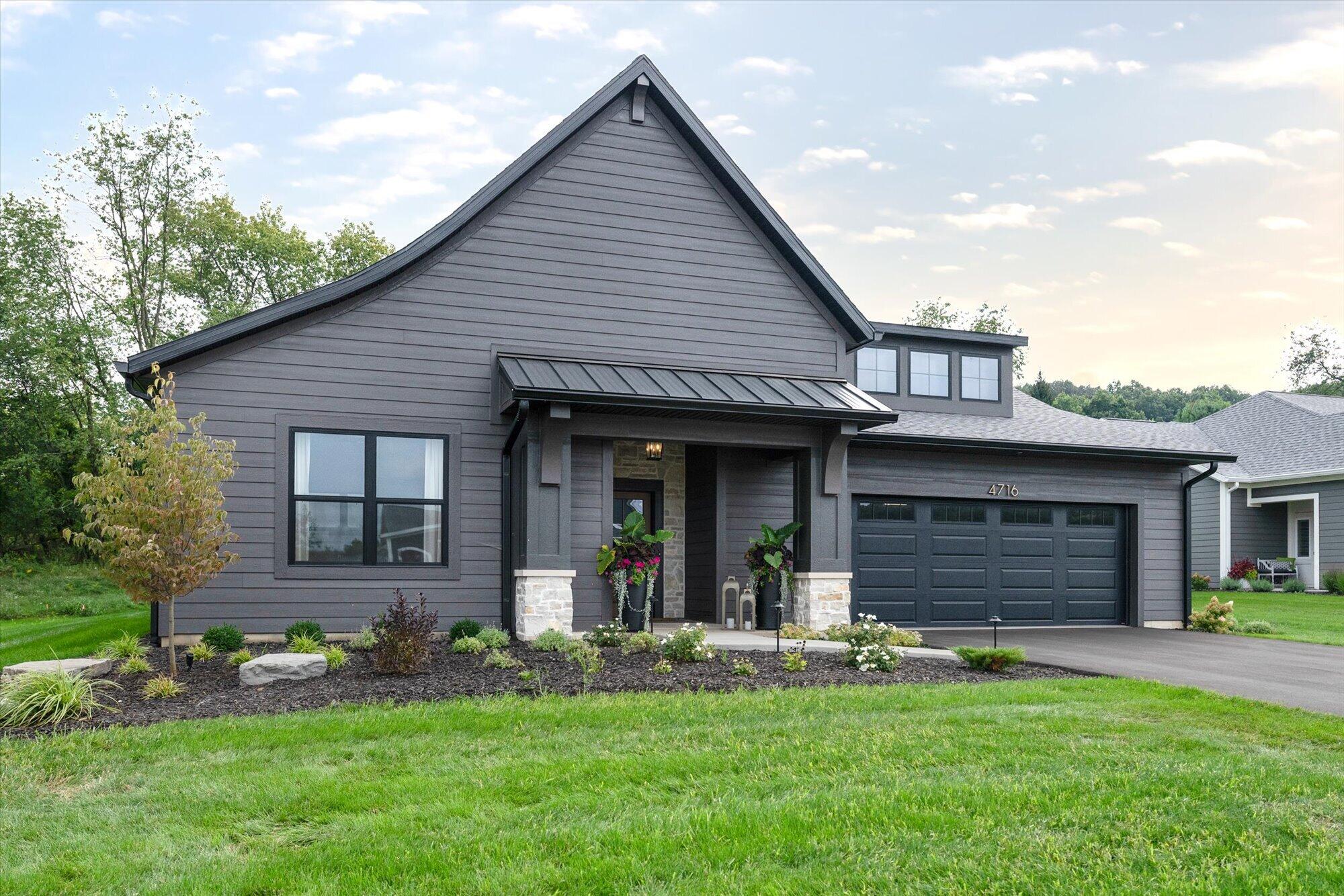 4704 Knapp Bluff Drive NE Grand Rapids MI 49525