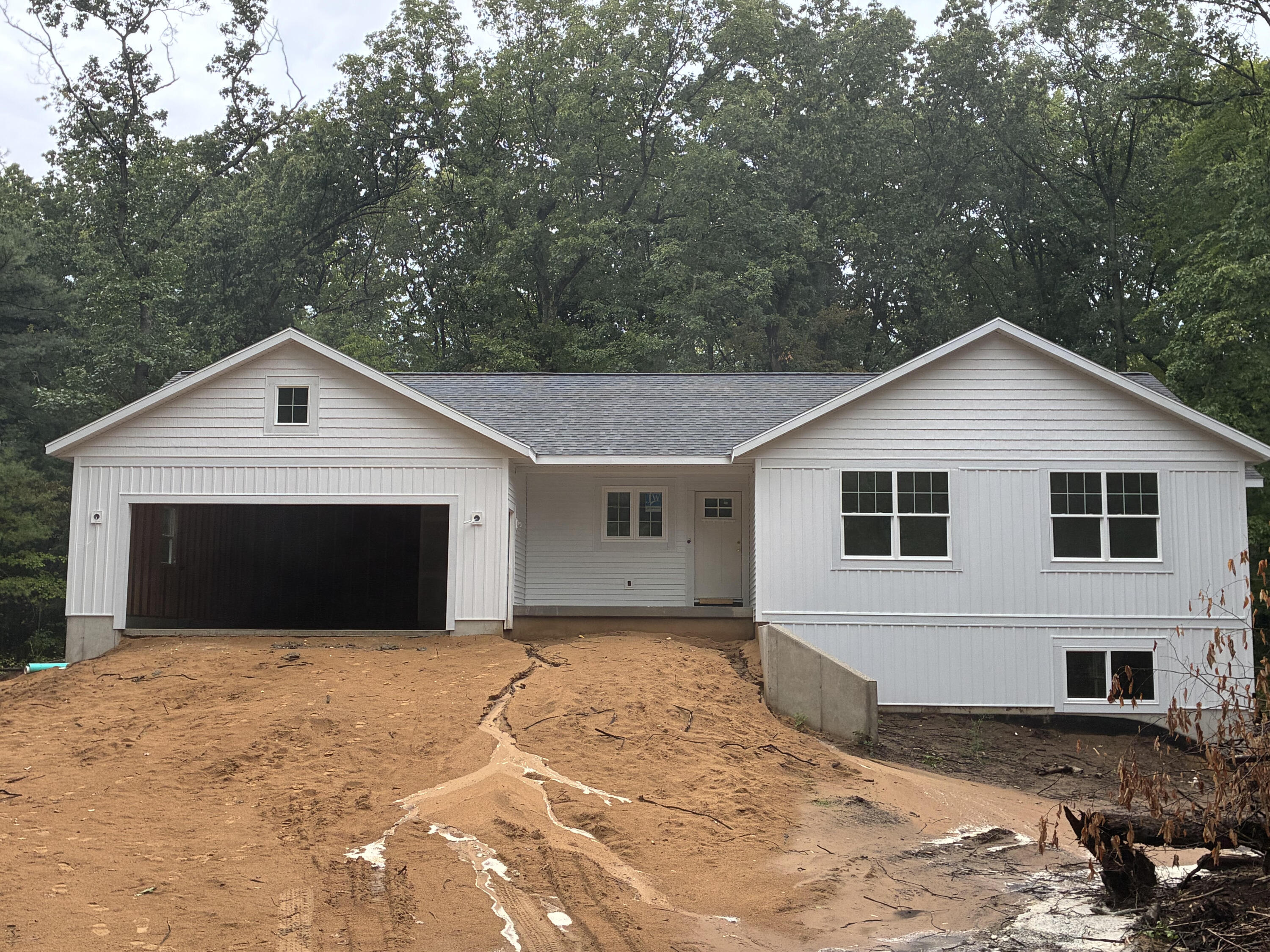 3723 Country Court Allegan MI 49010