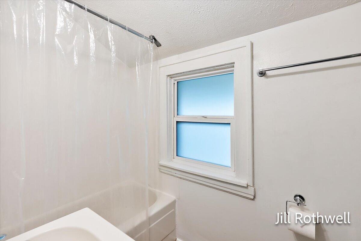 651 Alger Street SE Grand Rapids MI 49507