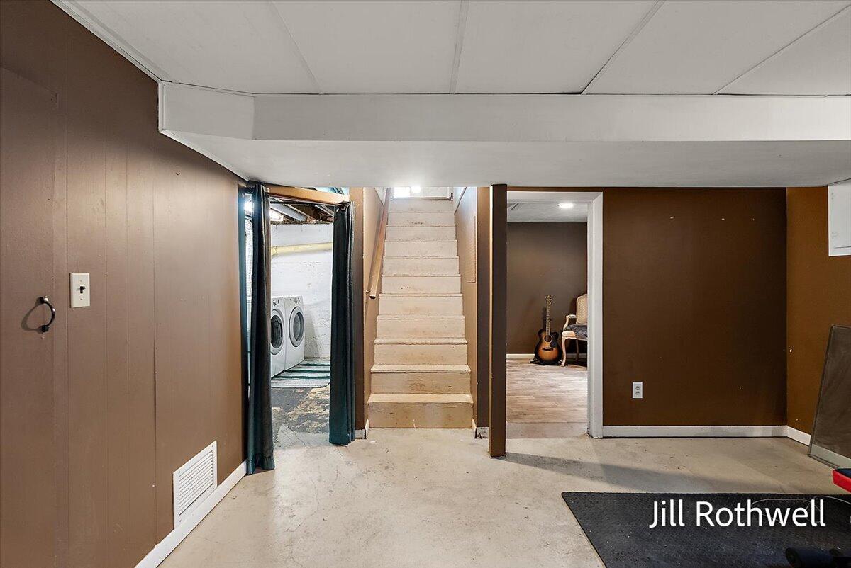 651 Alger Street SE Grand Rapids MI 49507