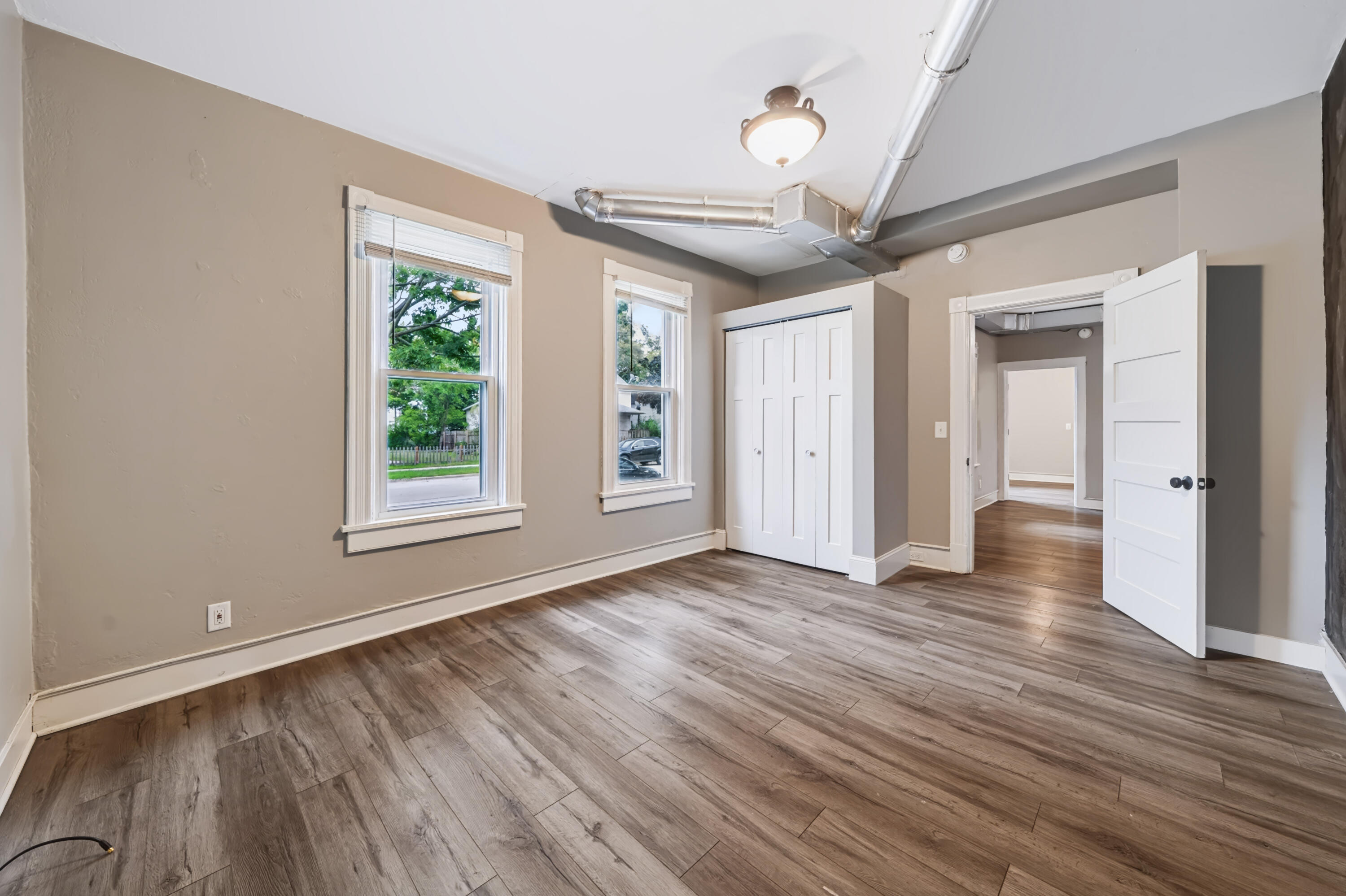 1345 NW Broadway Avenue NW Grand Rapids MI 49504