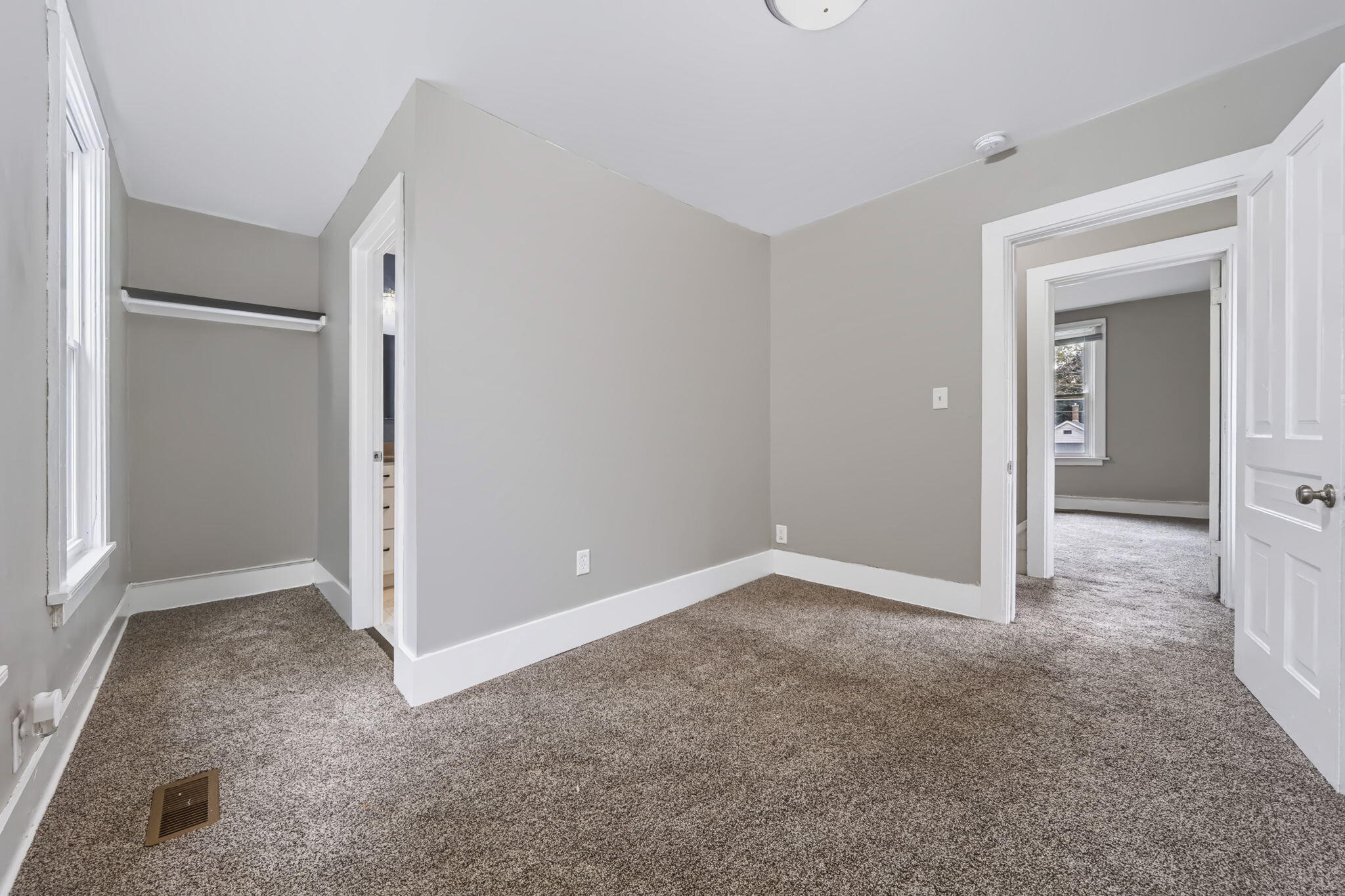 1345 Broadway Avenue NW Grand Rapids MI 49504