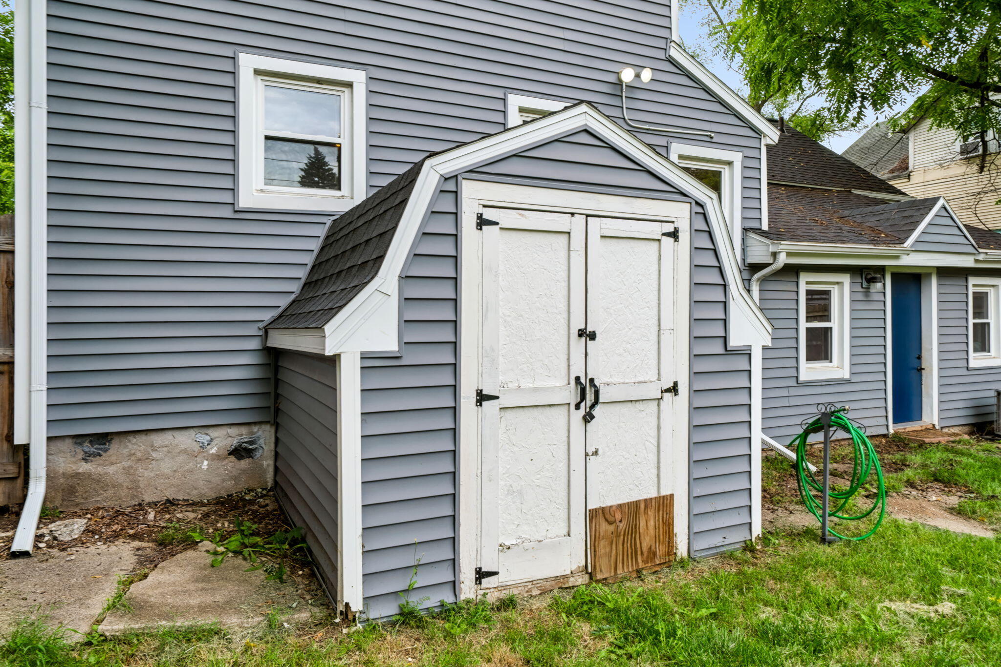 1345 Broadway Avenue NW Grand Rapids MI 49504