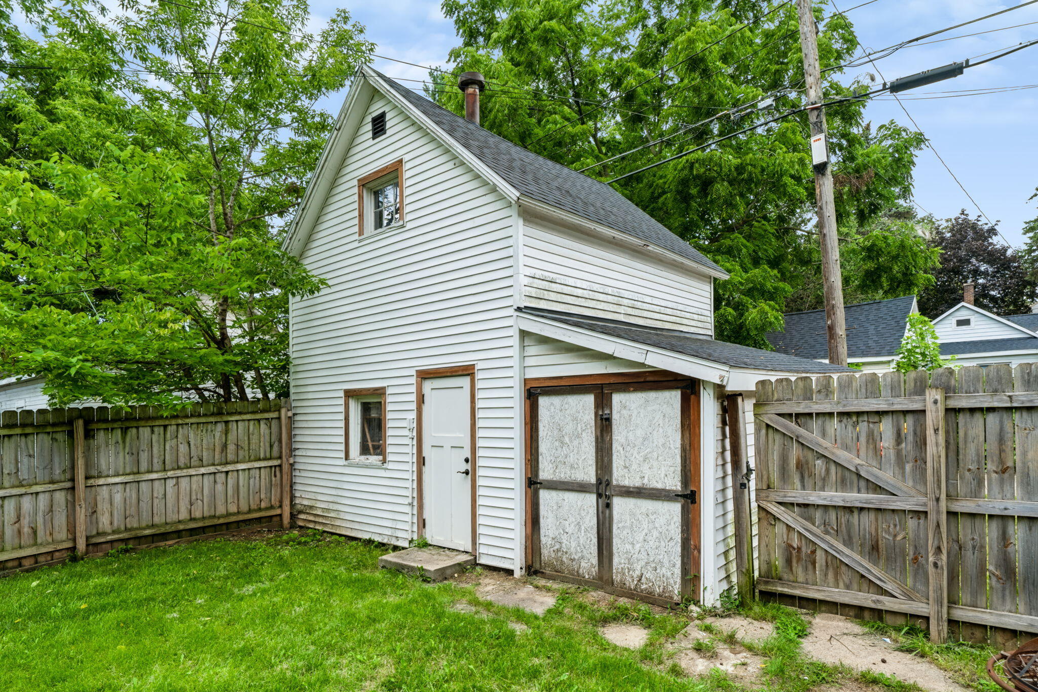 1345 Broadway Avenue NW Grand Rapids MI 49504
