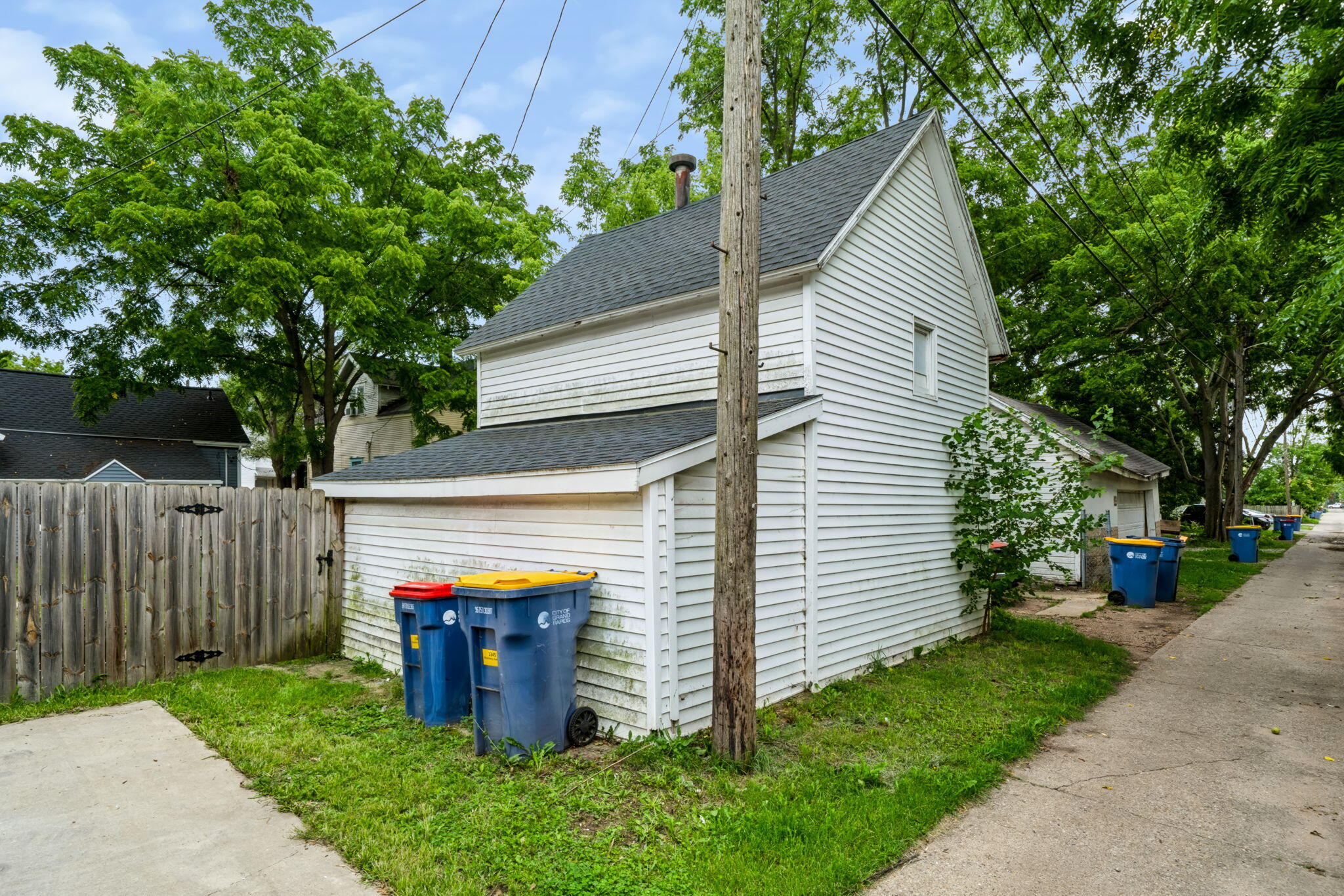 1345 Broadway Avenue NW Grand Rapids MI 49504