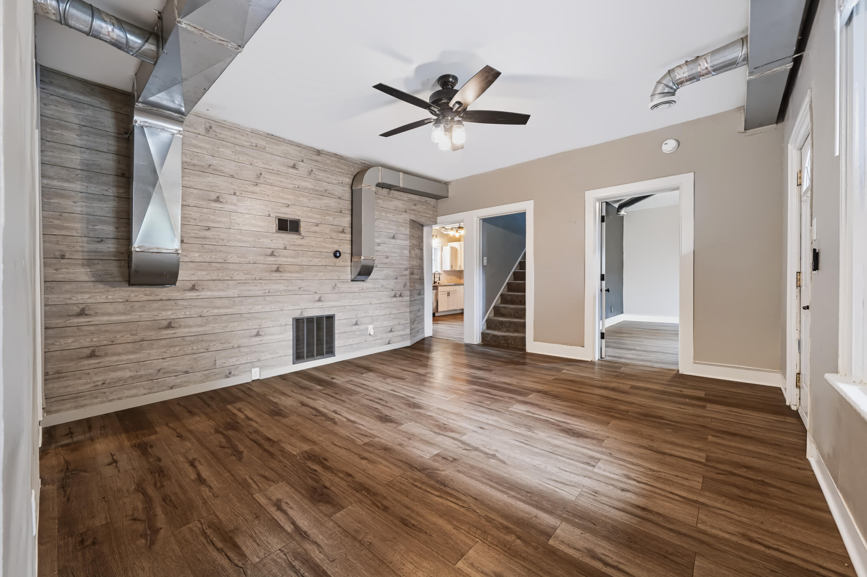 1345 NW Broadway Avenue NW Grand Rapids MI 49504