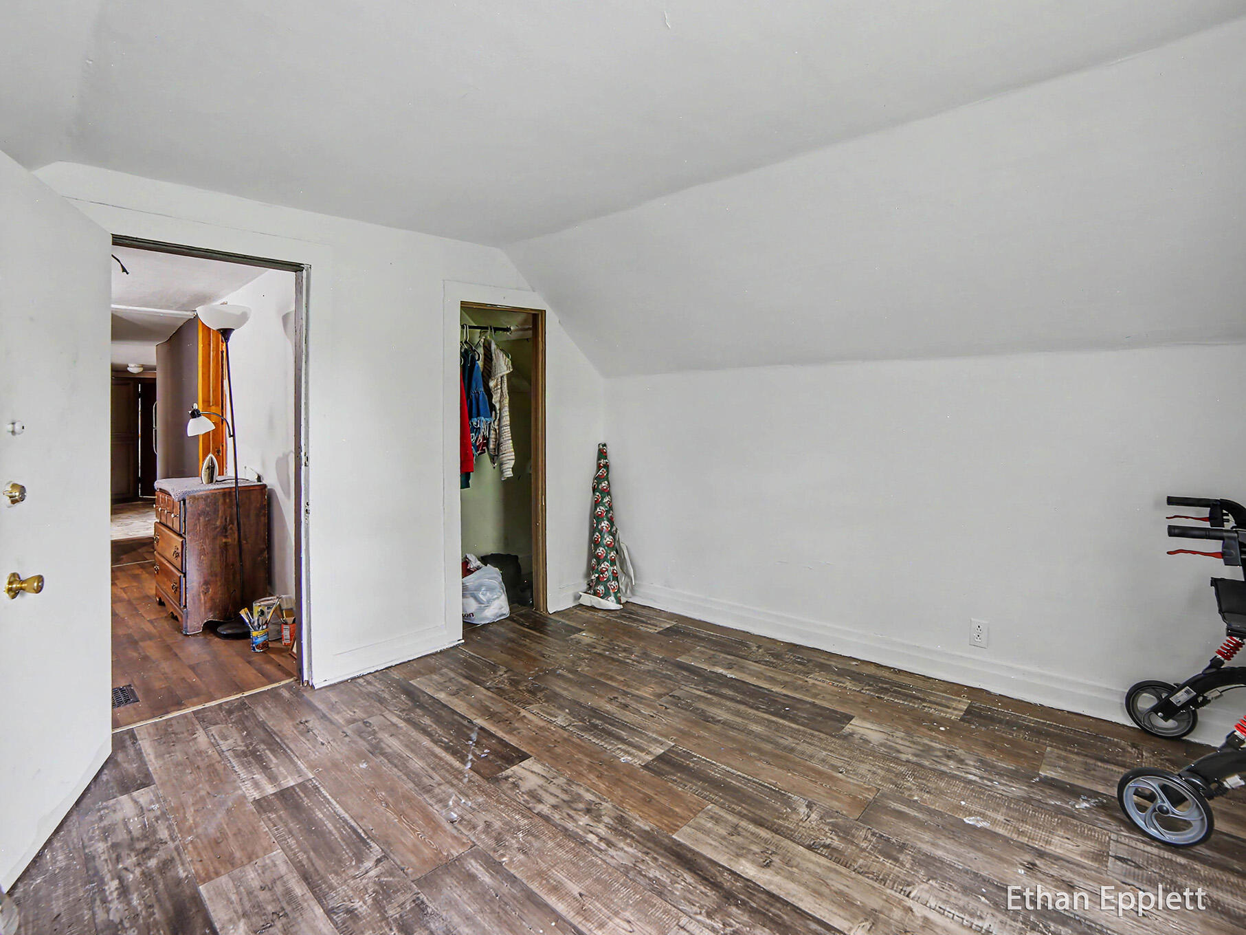 447 W Southern Avenue Muskegon MI 49441