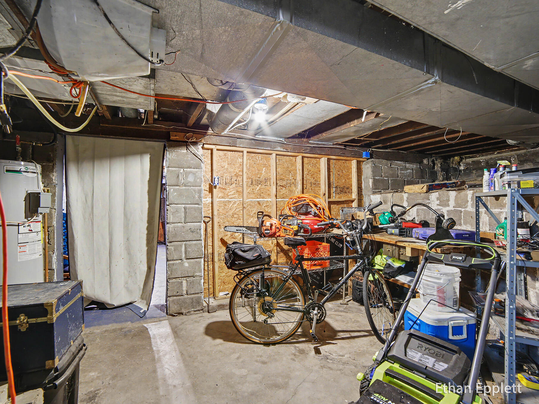 447 W Southern Avenue Muskegon MI 49441