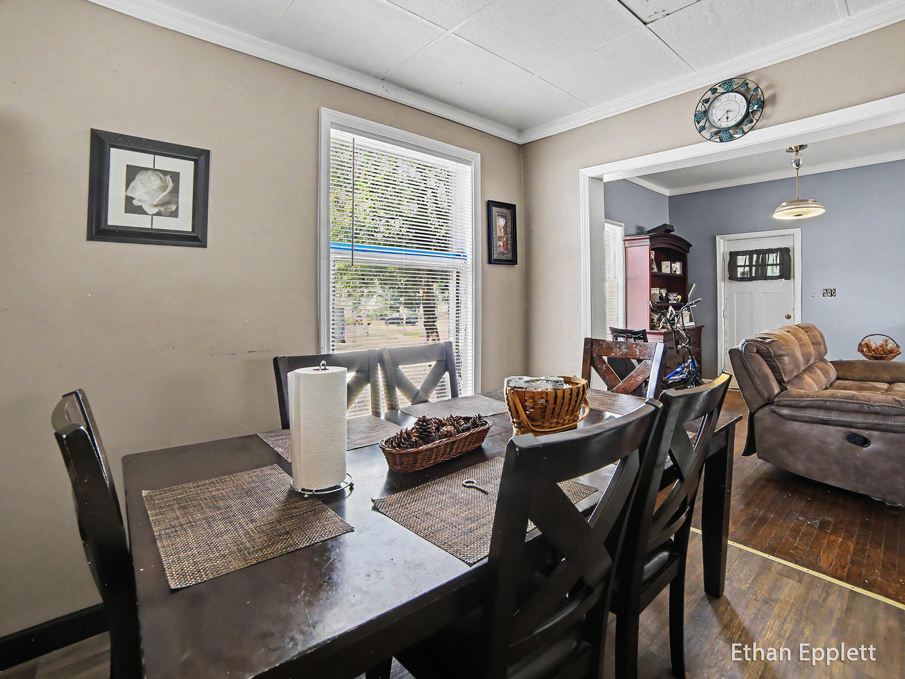 447 W Southern Avenue Muskegon MI 49441