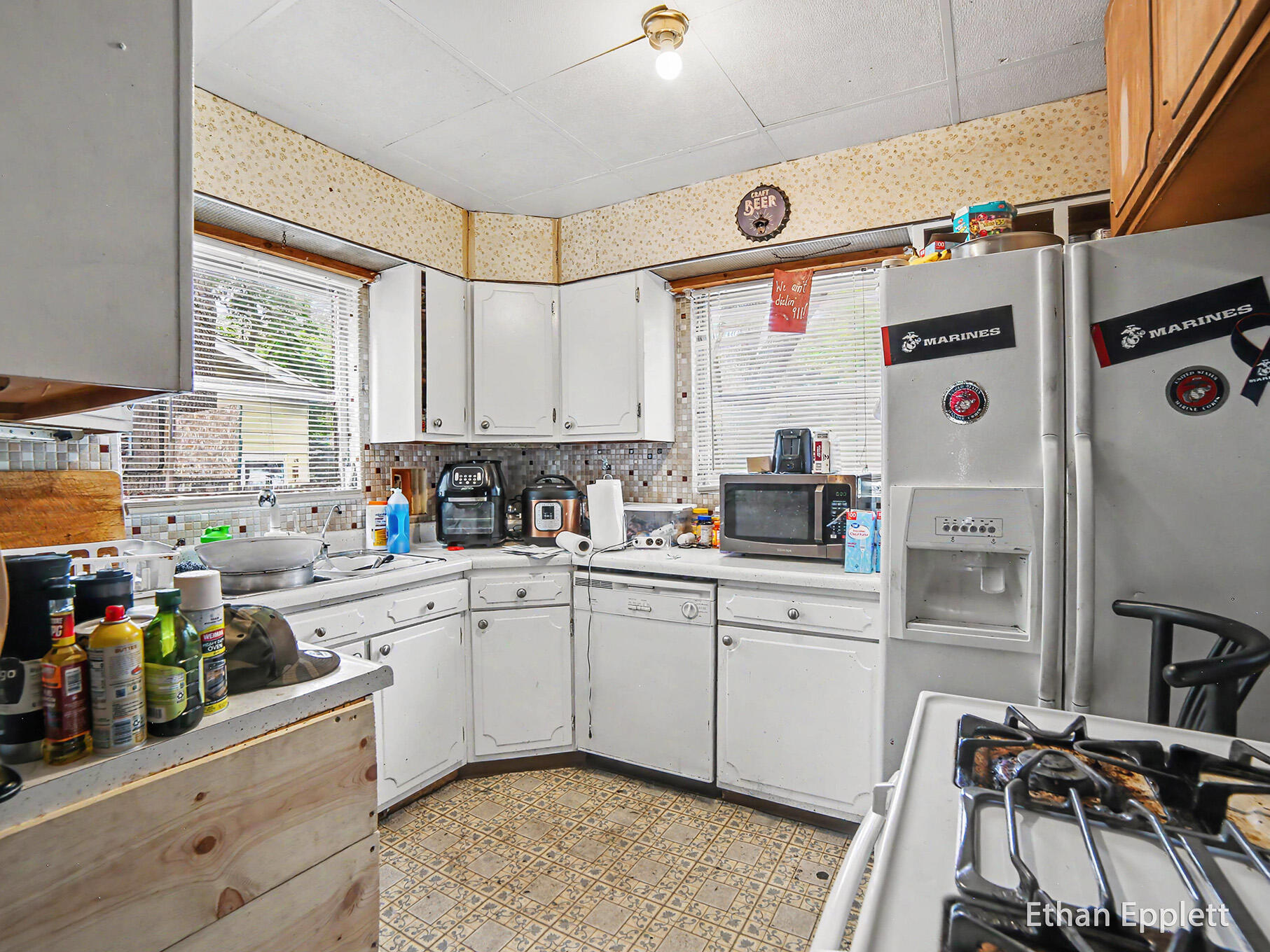 447 W Southern Avenue Muskegon MI 49441