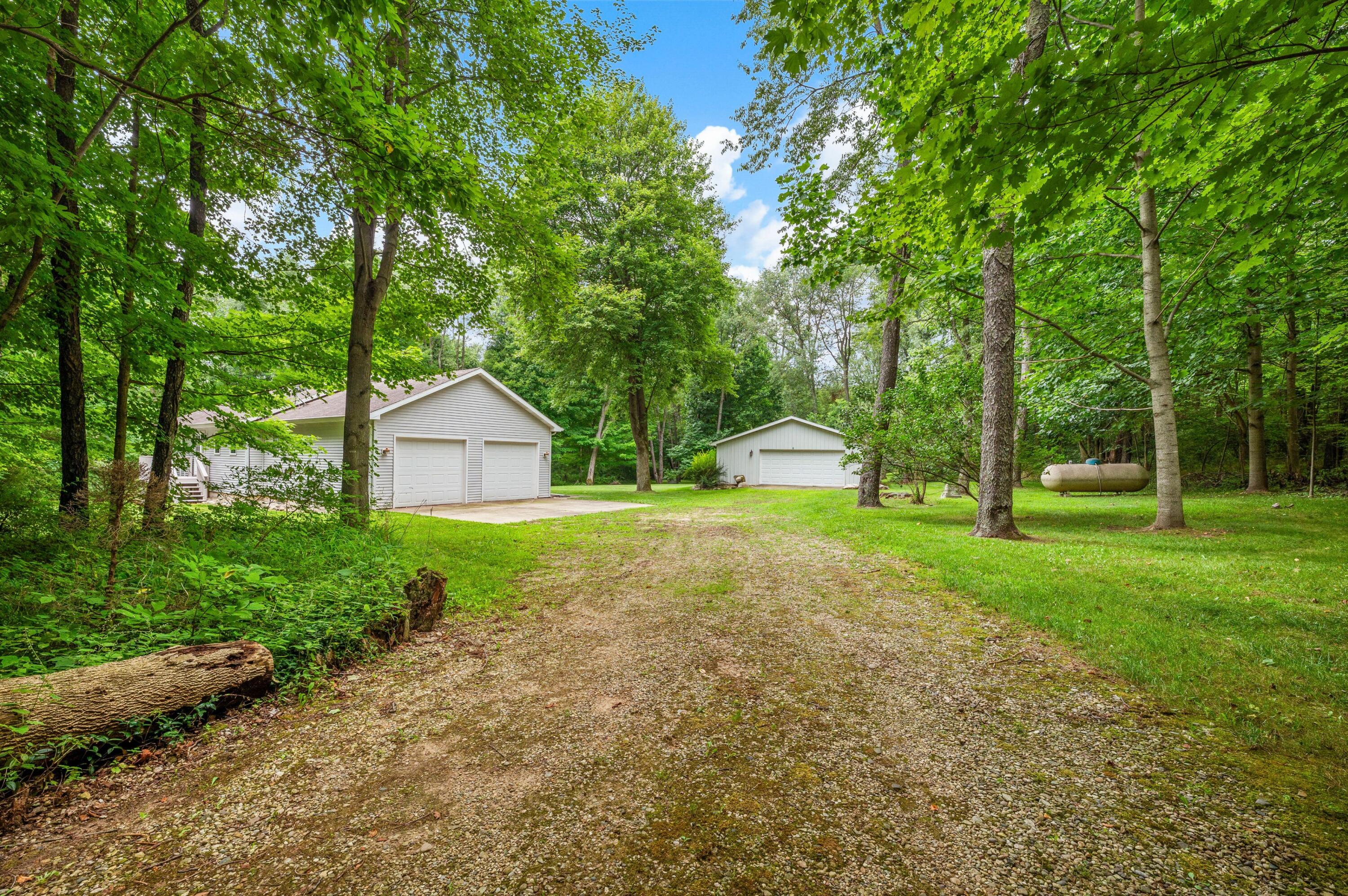 55704 Penn Road Cassopolis MI 49031