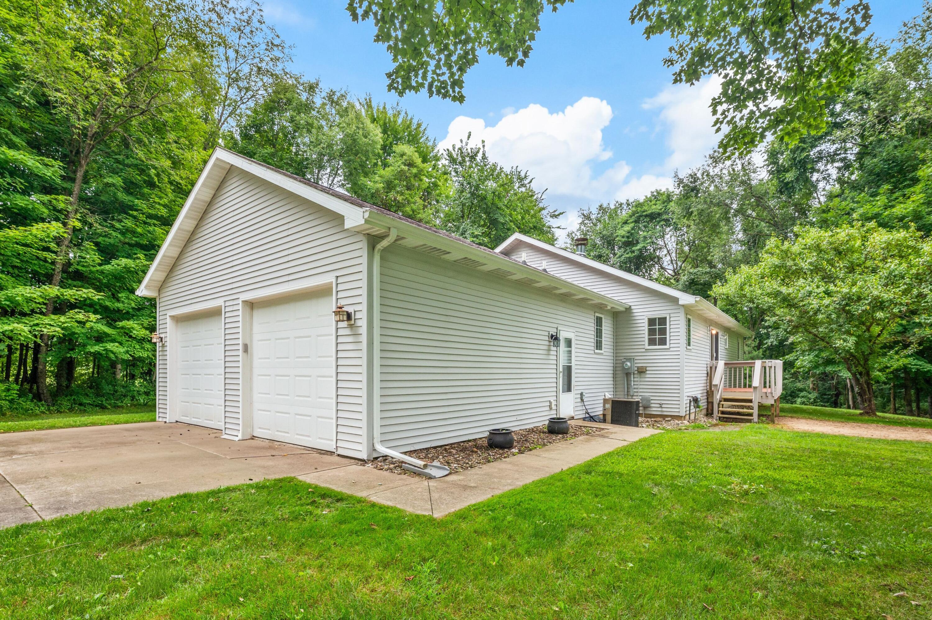 55704 Penn Road Cassopolis MI 49031