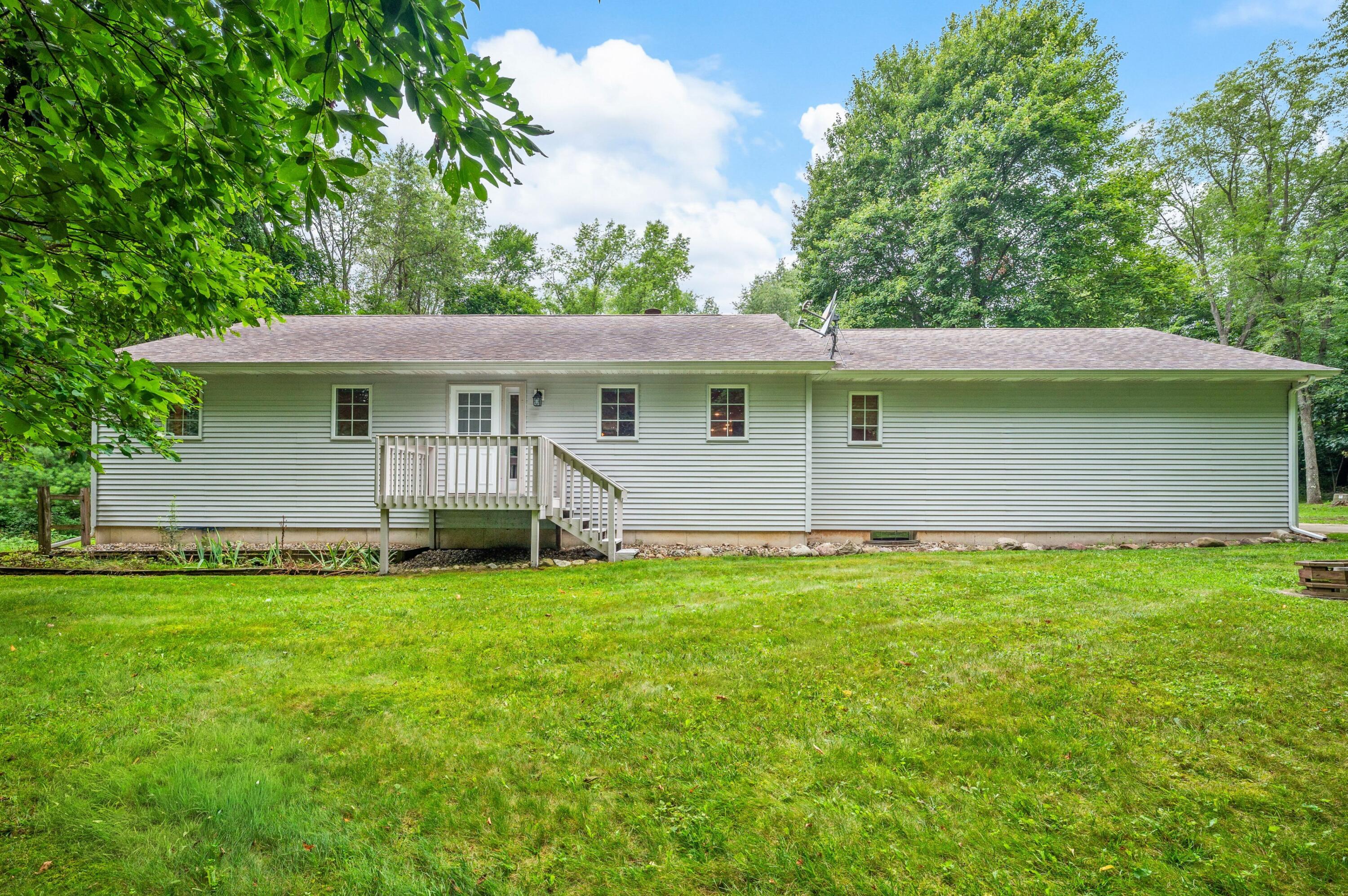 55704 Penn Road Cassopolis MI 49031
