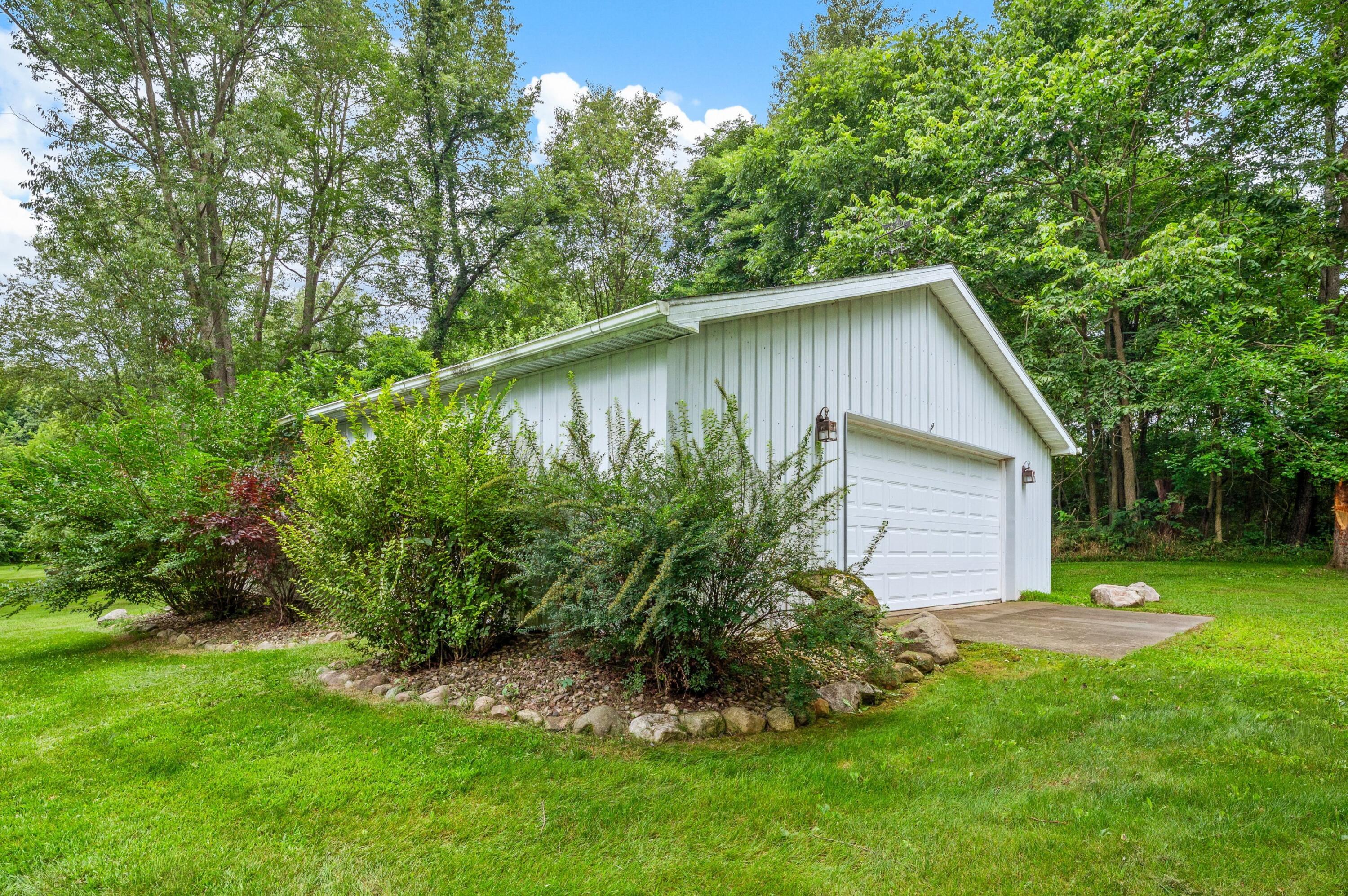 55704 Penn Road Cassopolis MI 49031