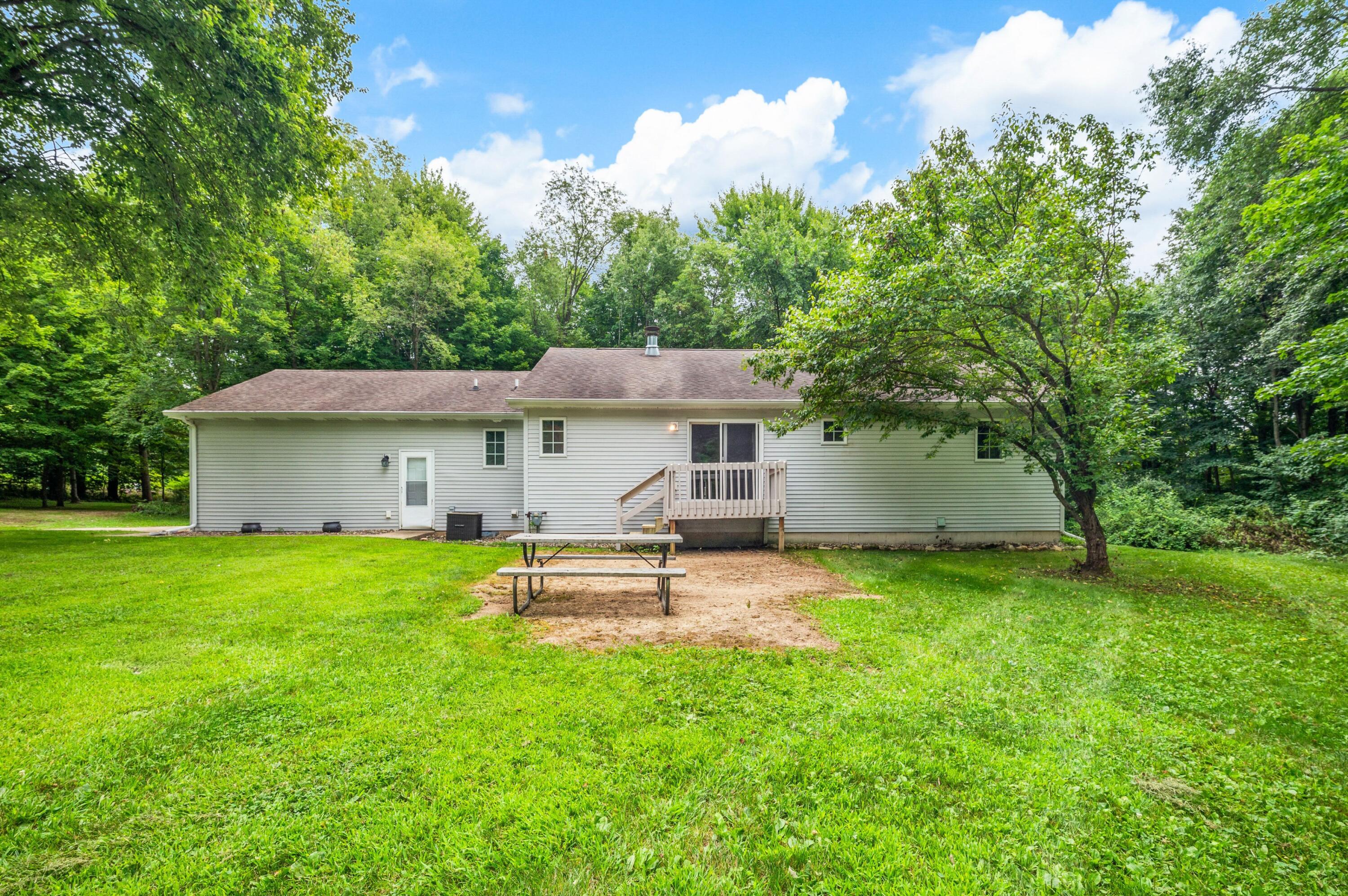 55704 Penn Road Cassopolis MI 49031