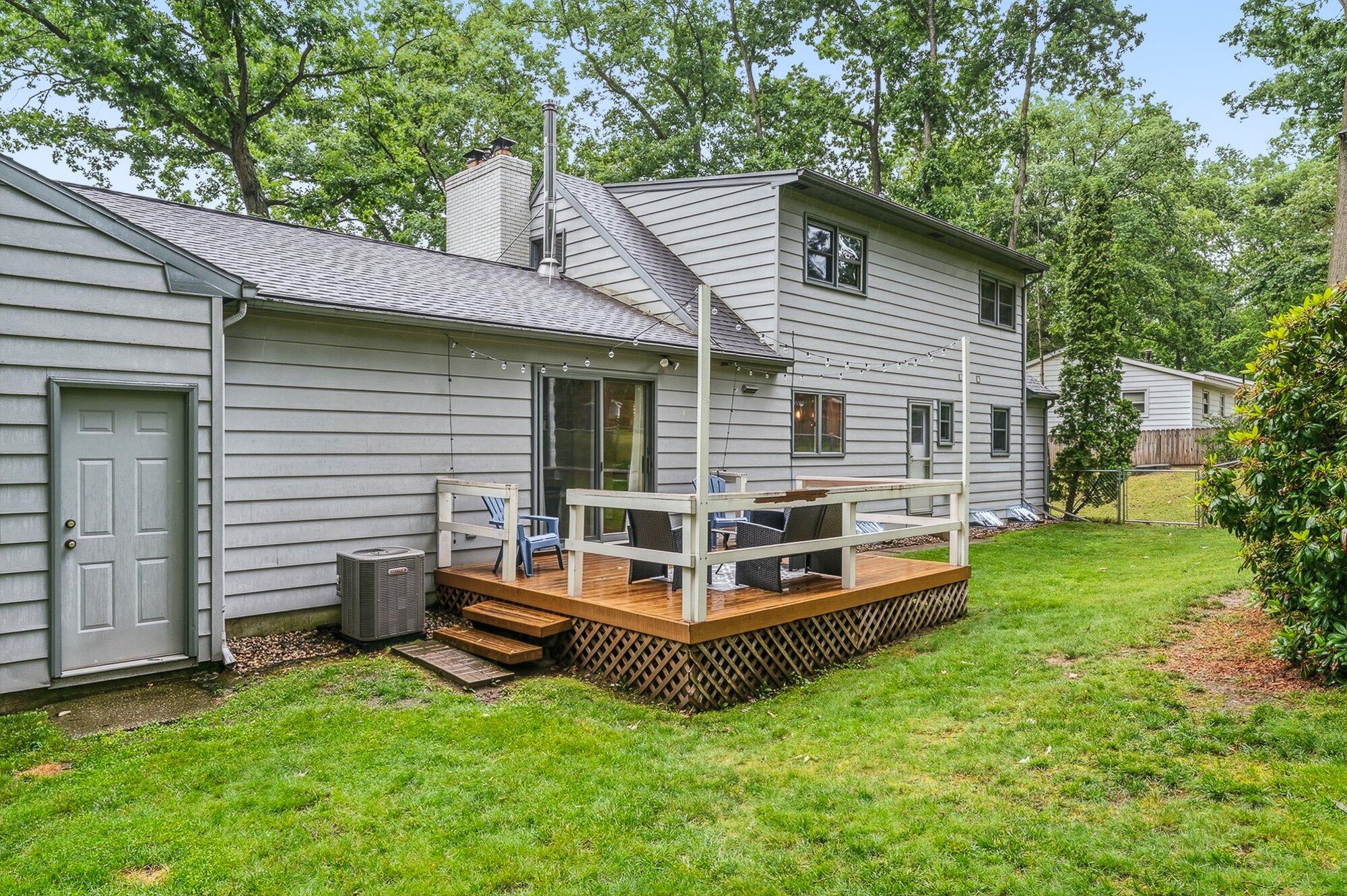 726 Lakeview Drive Portage MI 49002