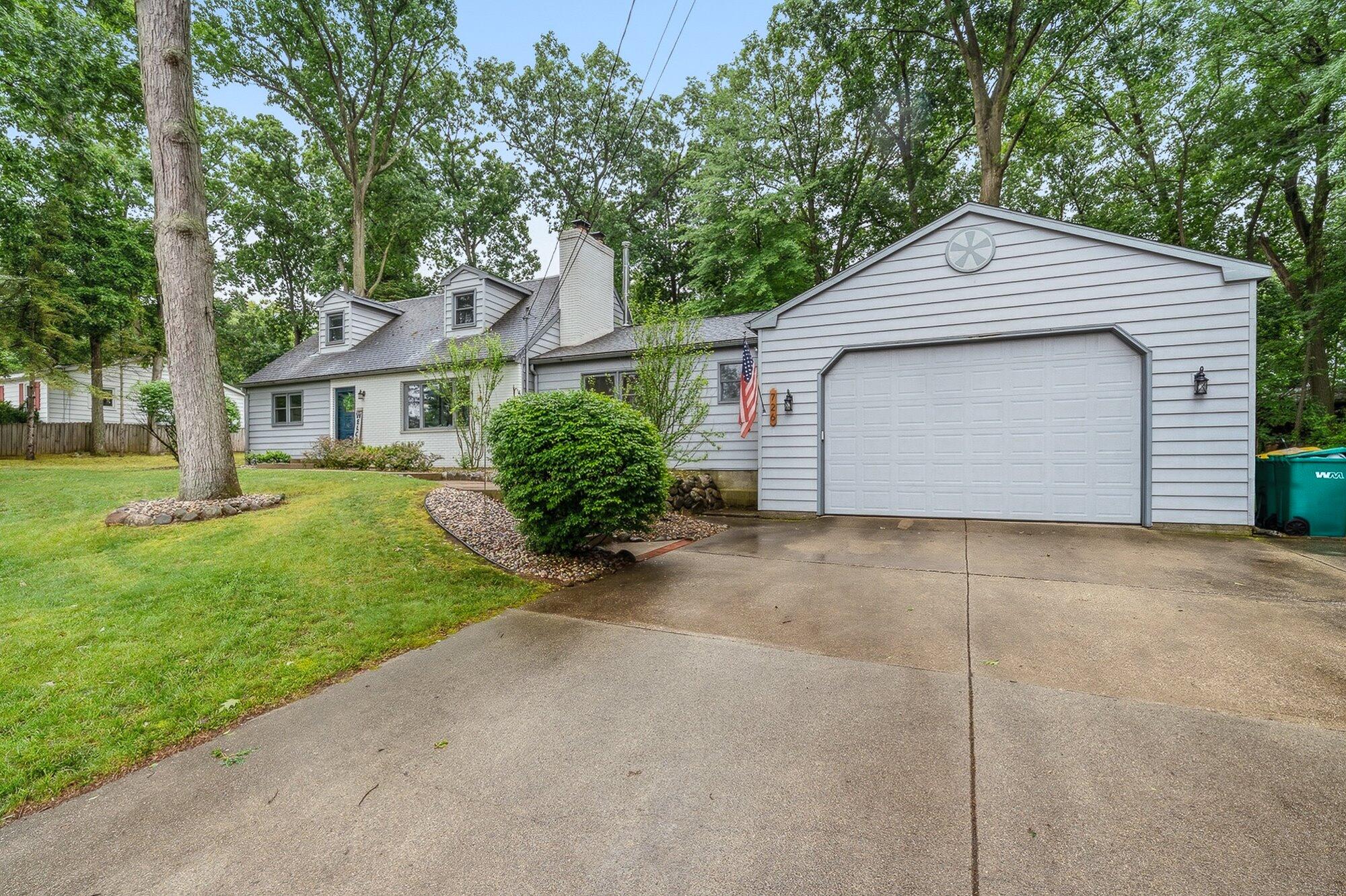 726 Lakeview Drive Portage MI 49002