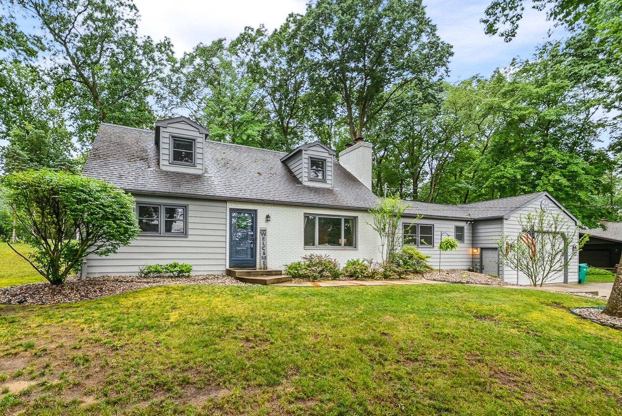 726 Lakeview Drive Portage MI 49002
