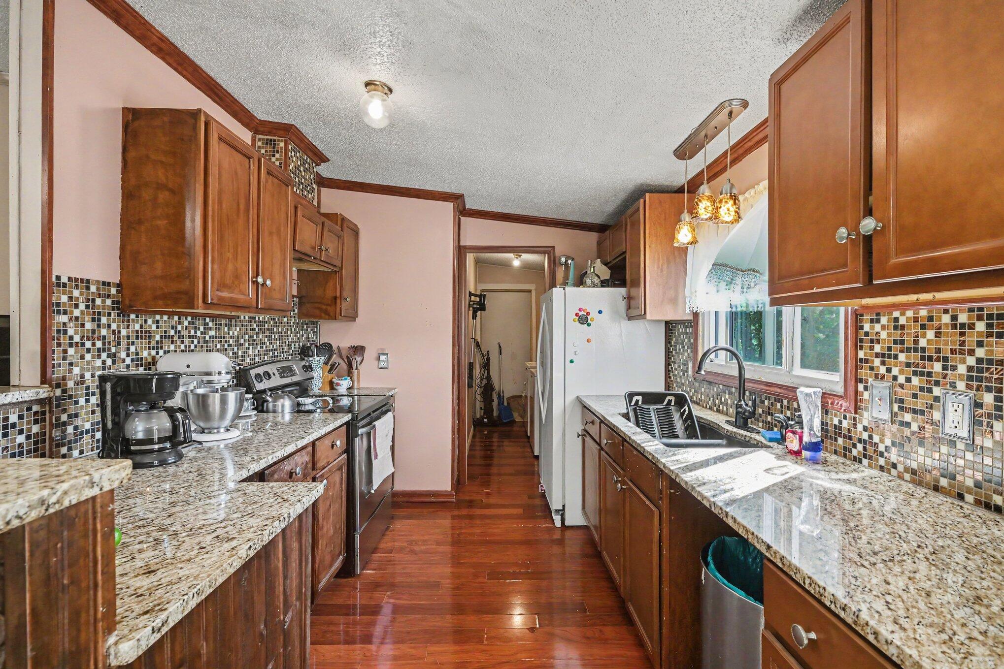 4729 118th Avenue Fennville MI 49408