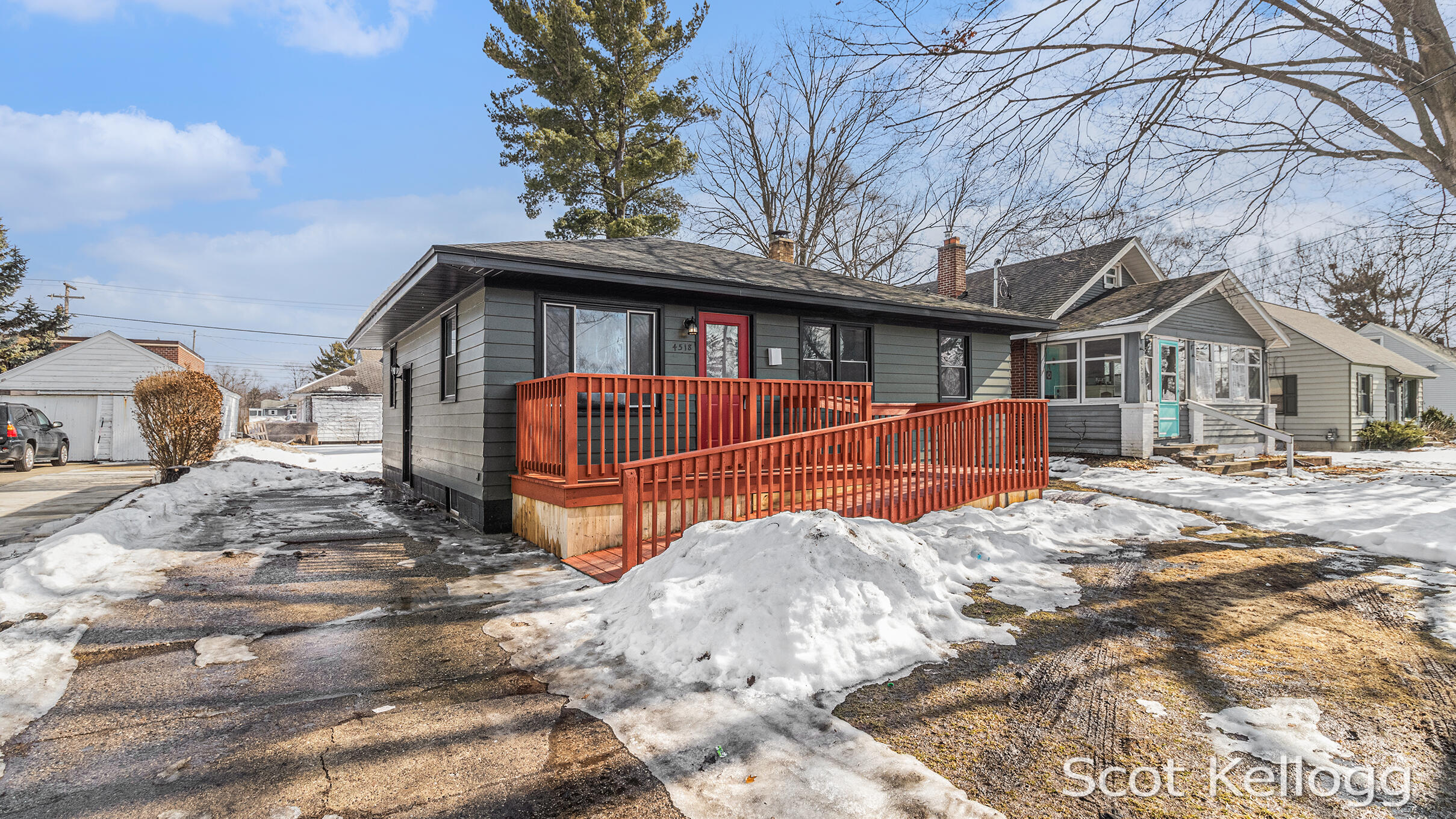 4518 Wilkshire Avenue SW Grand Rapids MI 49548