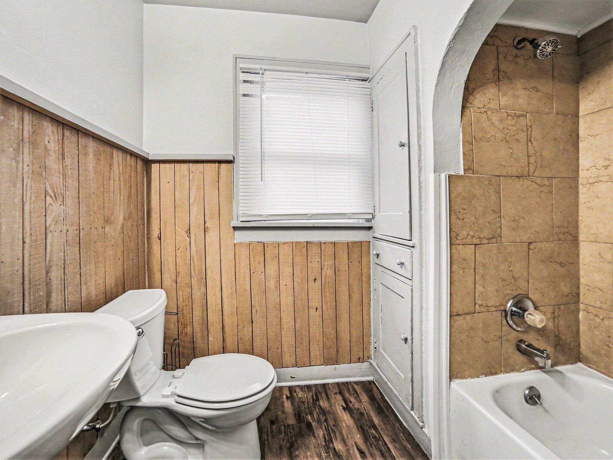 324 Merrill Avenue Muskegon MI 49441