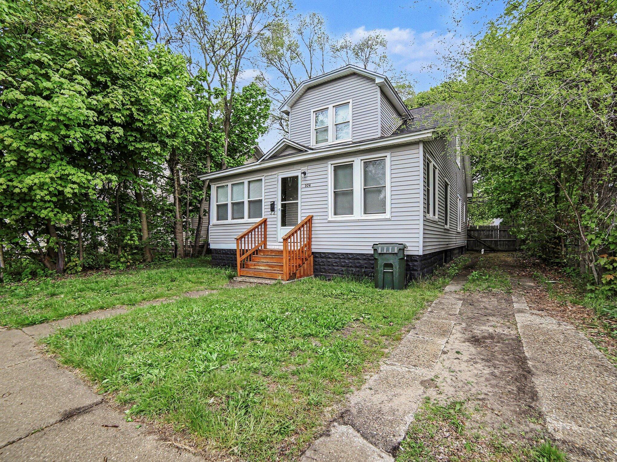324 Merrill Avenue Muskegon MI 49441