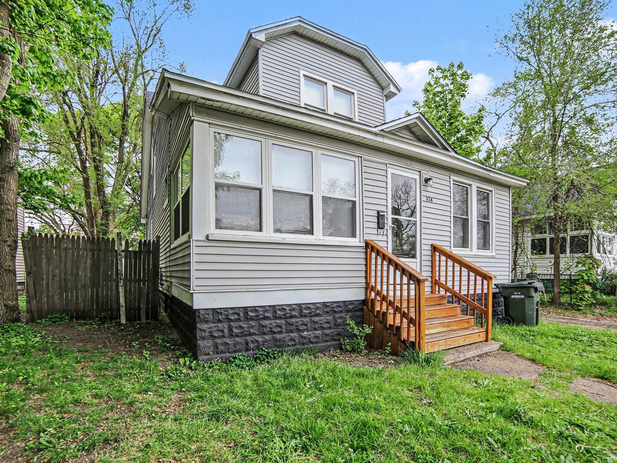 324 Merrill Avenue Muskegon MI 49441
