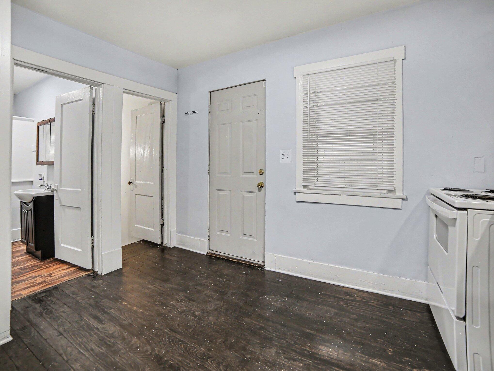 324 Merrill Avenue Muskegon MI 49441