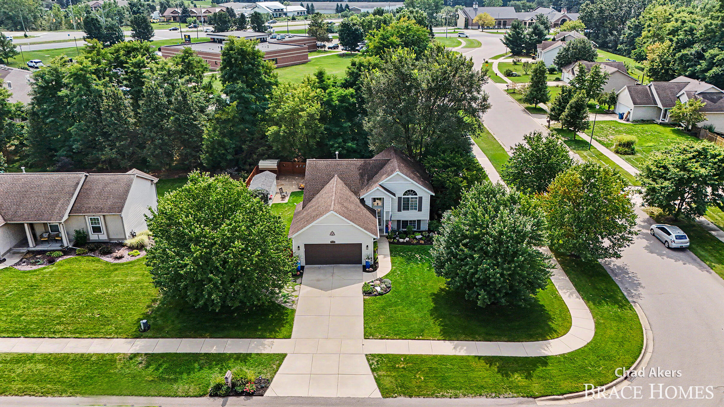 6876 Northway Drive NE Rockford MI 49341