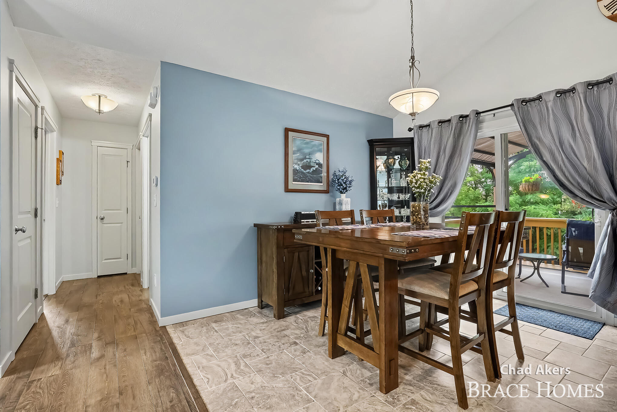6876 Northway Drive NE Rockford MI 49341