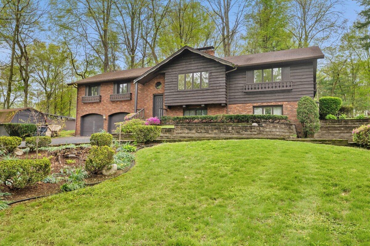 2552 Ridgewood Trail Berrien Springs MI 49103