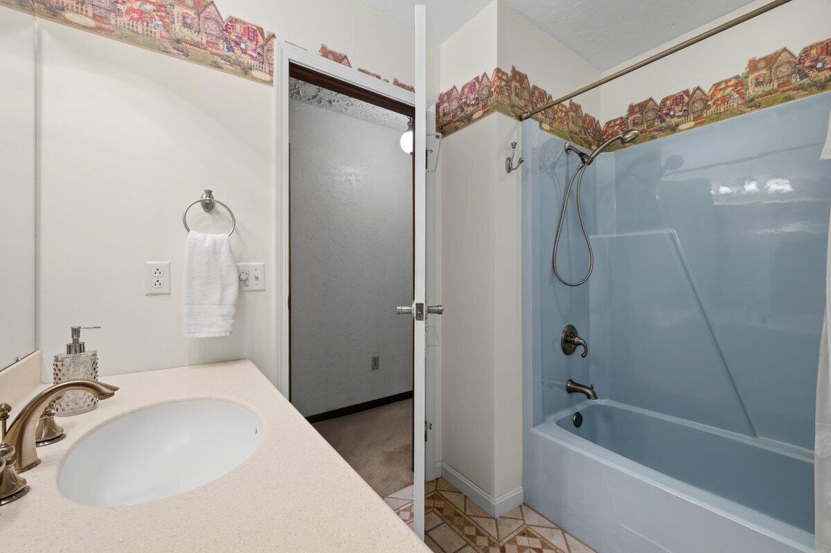 2552 Ridgewood Trail Berrien Springs MI 49103