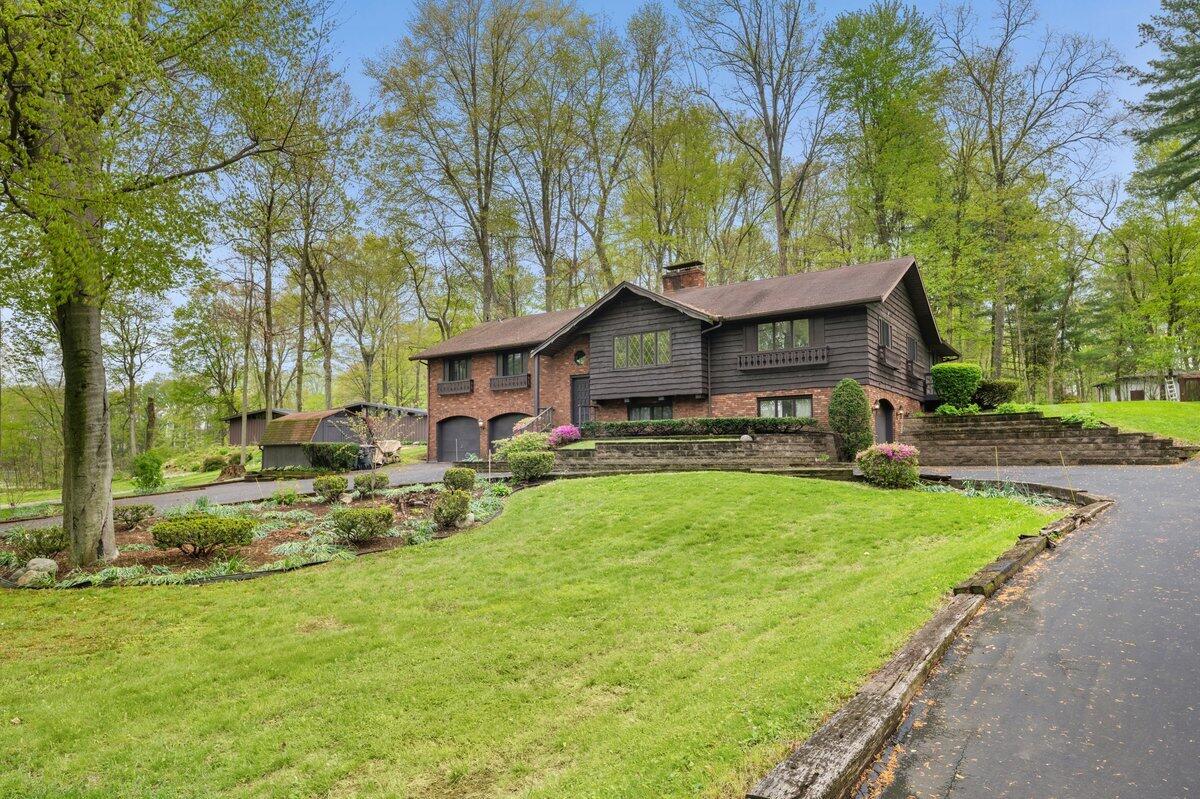 2552 Ridgewood Trail Berrien Springs MI 49103