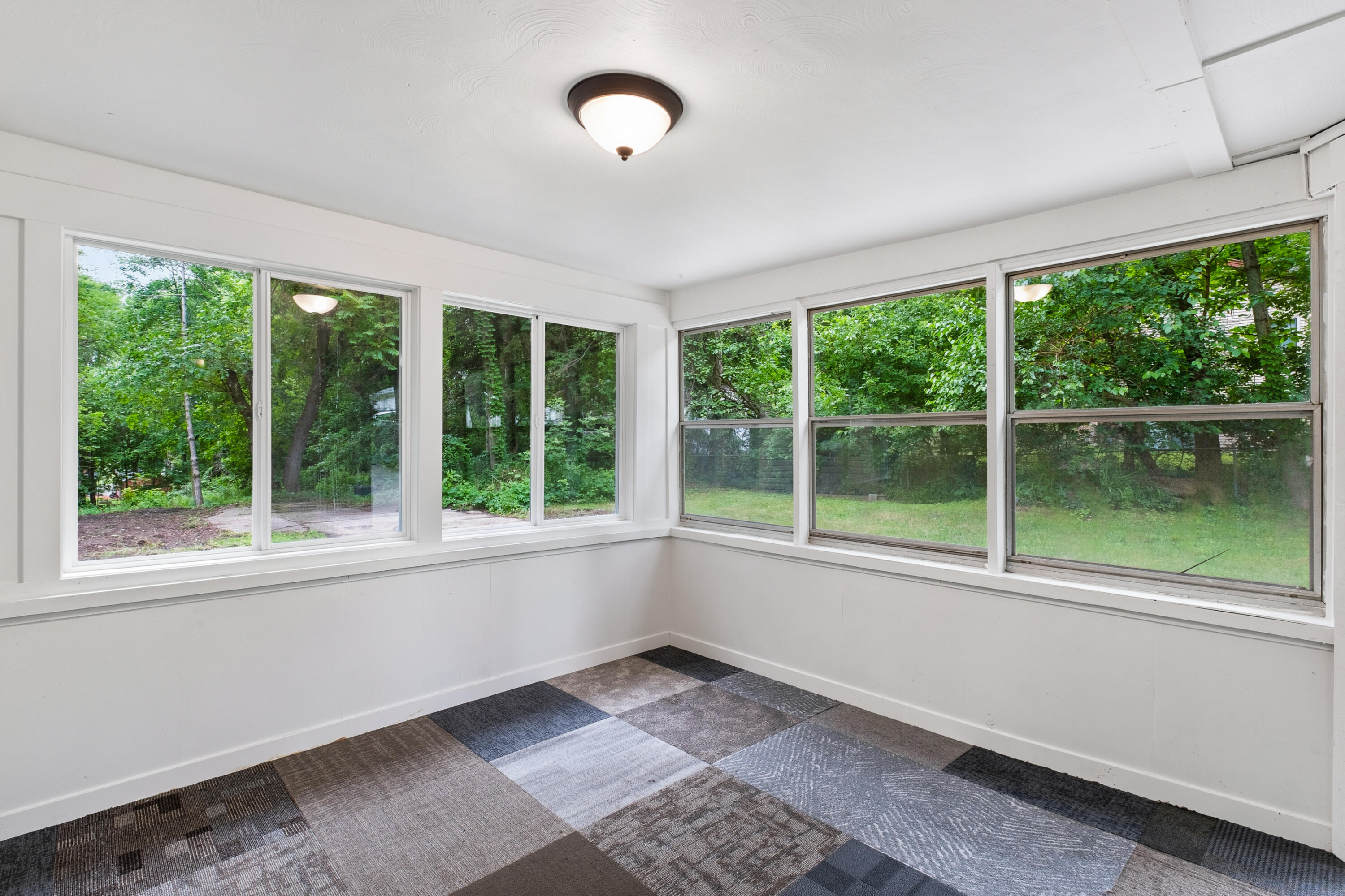 1030 Harding Street NW Grand Rapids MI 49544