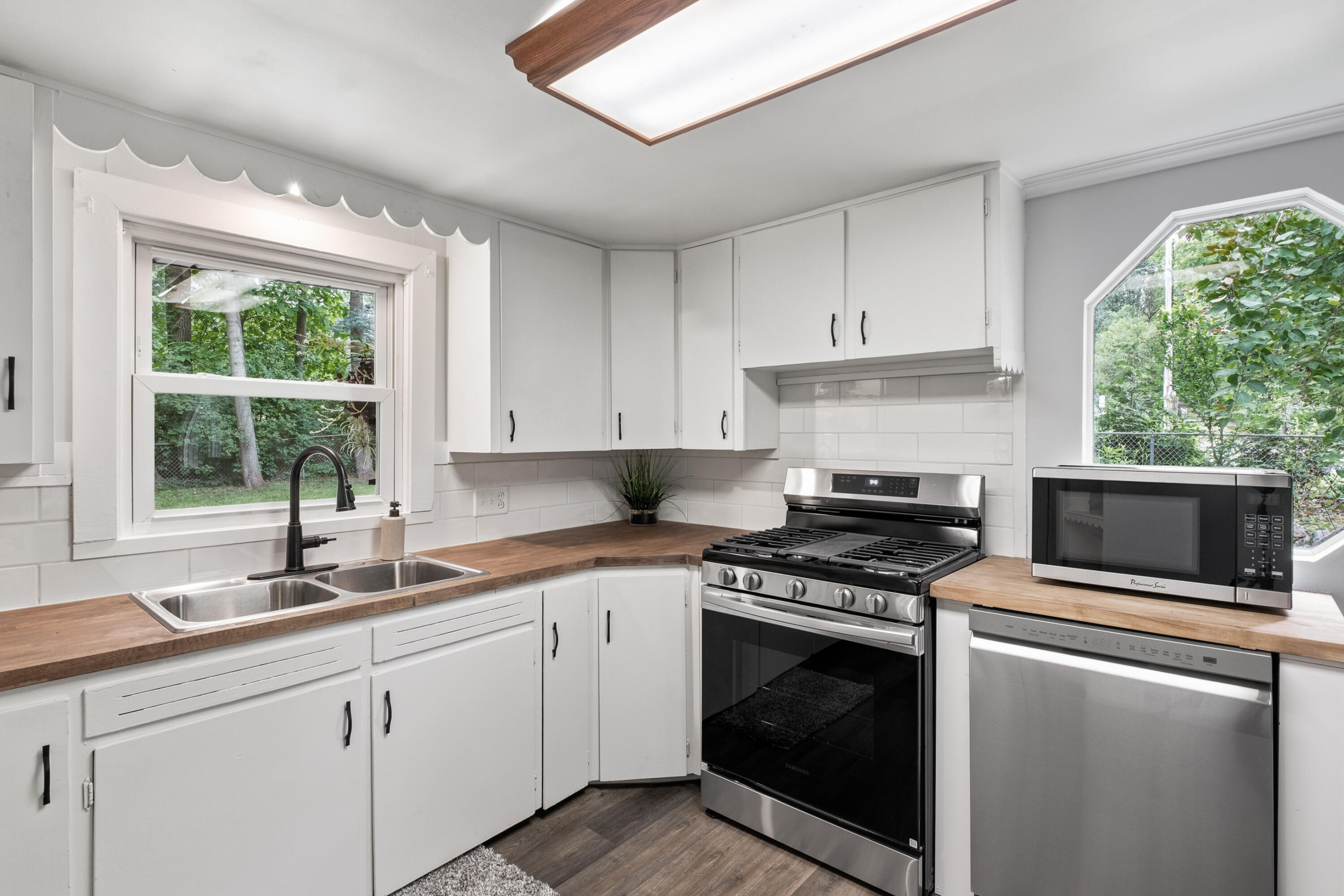 1030 Harding Street NW Grand Rapids MI 49544