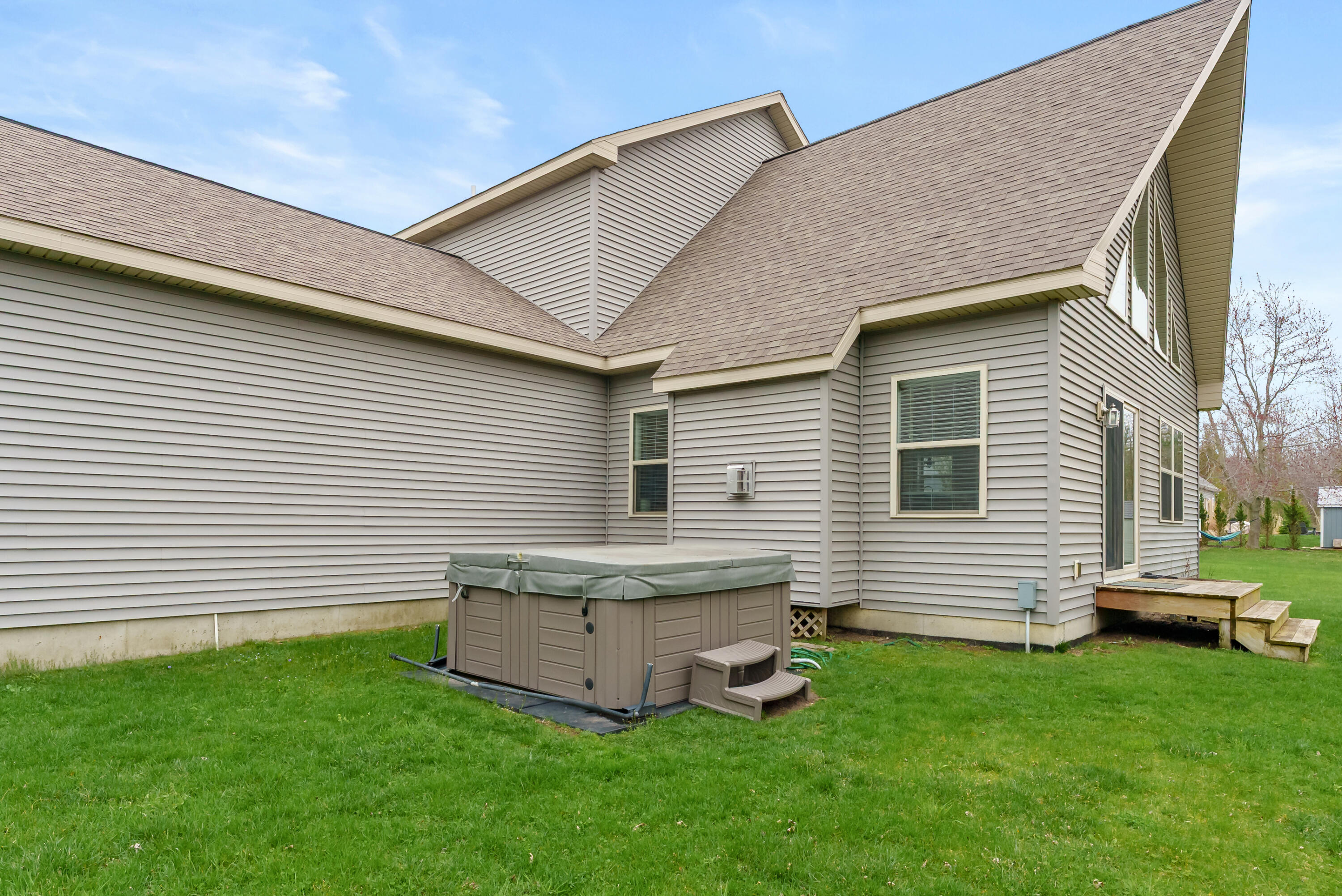 7238 Miami Avenue South Haven MI 49090