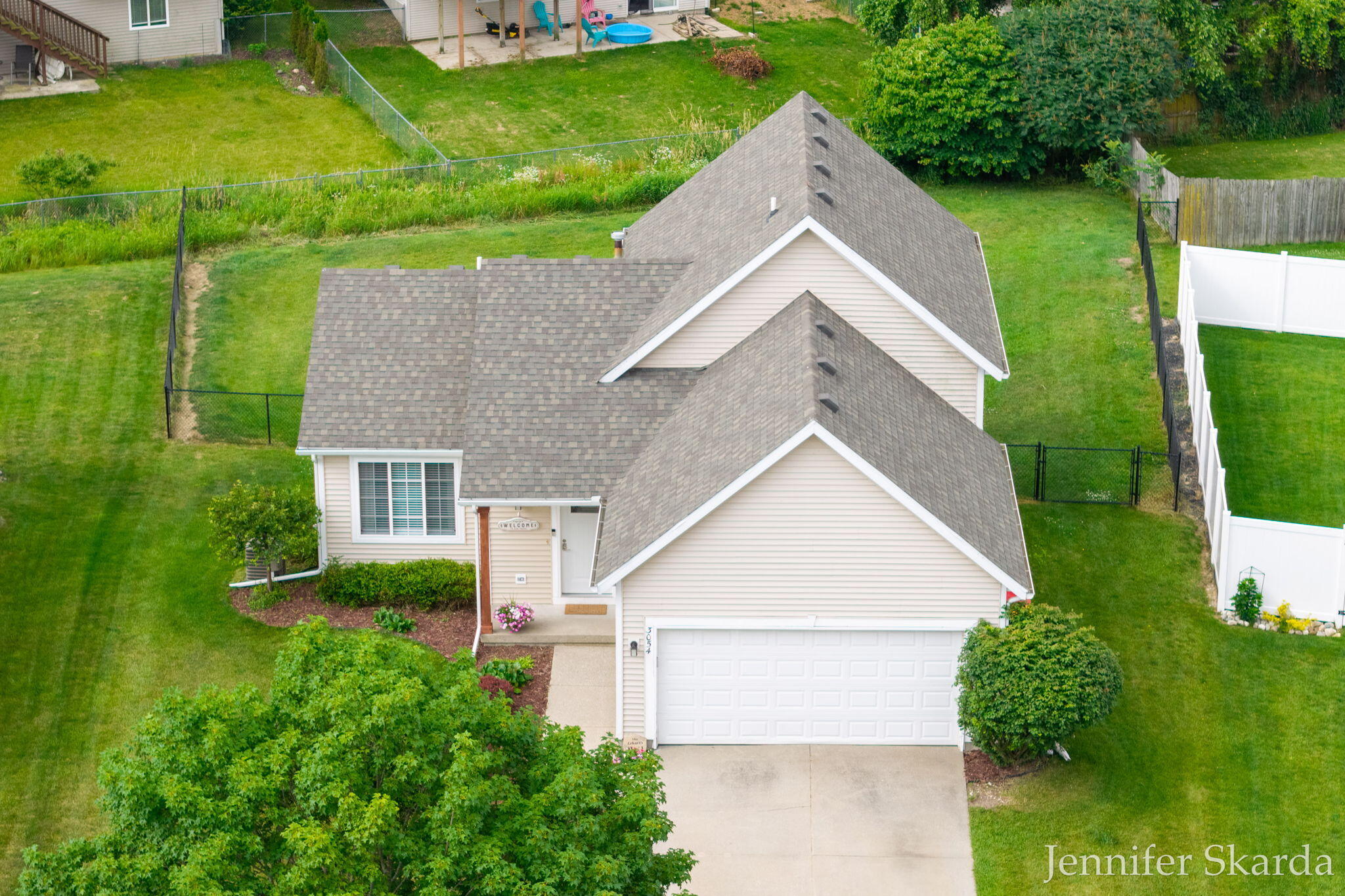 3054 Woodglen Street NW Grand Rapids MI 49504