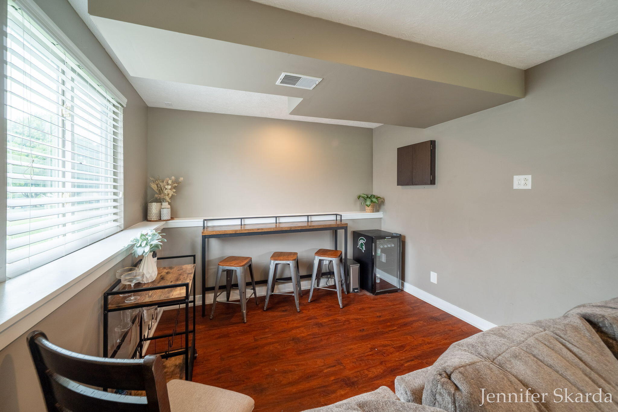 3054 Woodglen Street NW Grand Rapids MI 49504