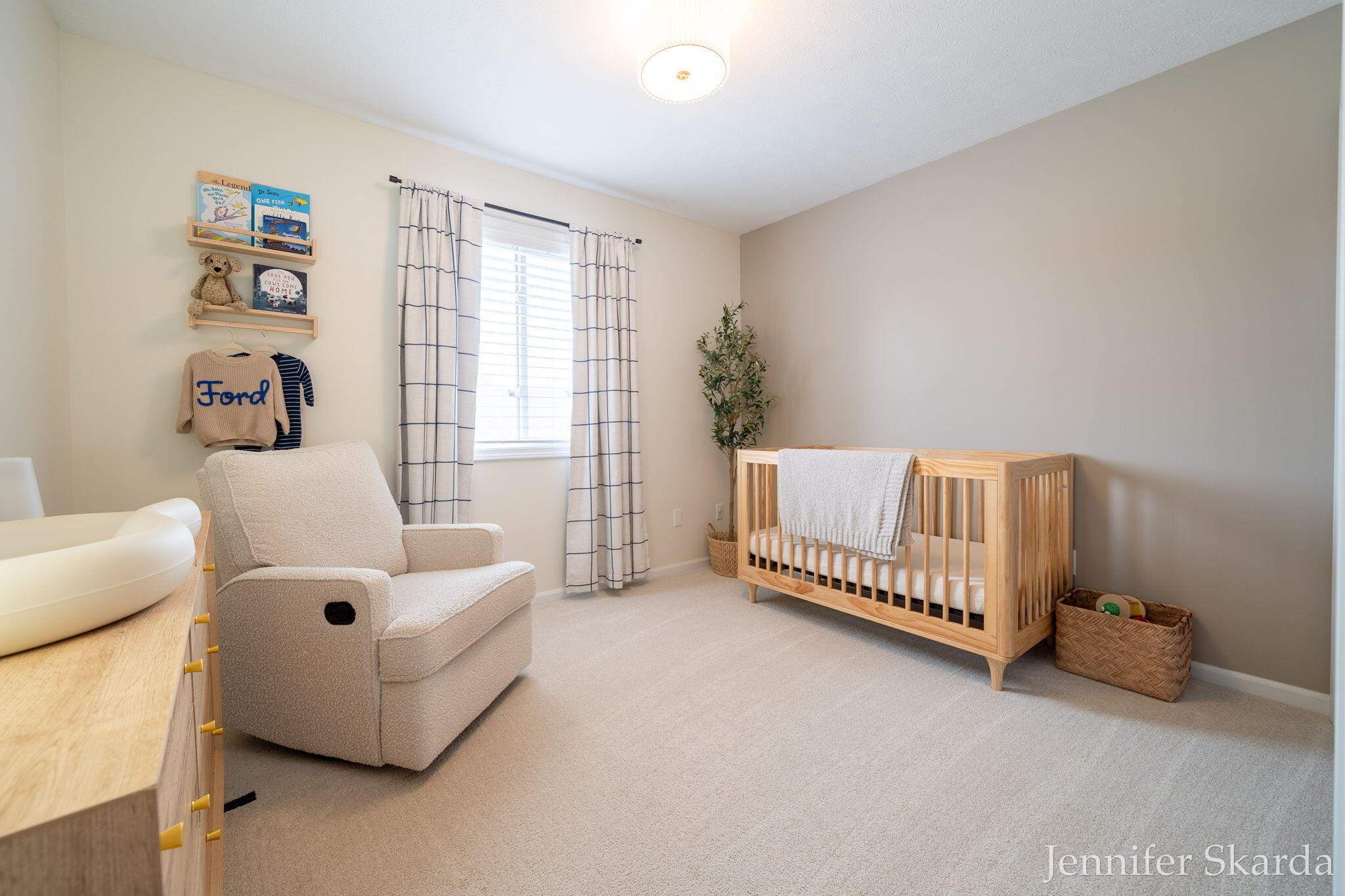 3054 Woodglen Street NW Grand Rapids MI 49504